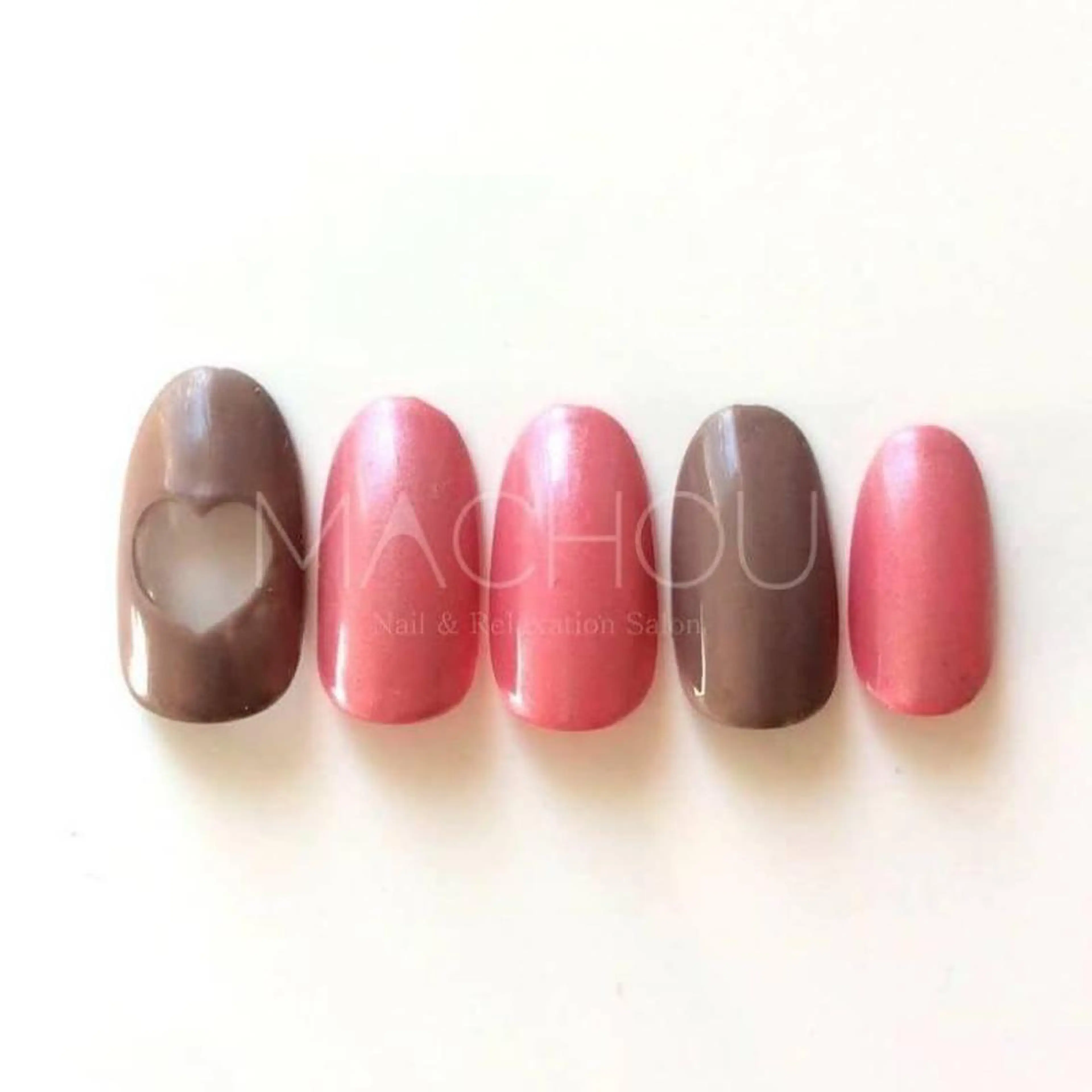 ネイル MACHOU所属・tomomi MACHOUのネイルデザイン