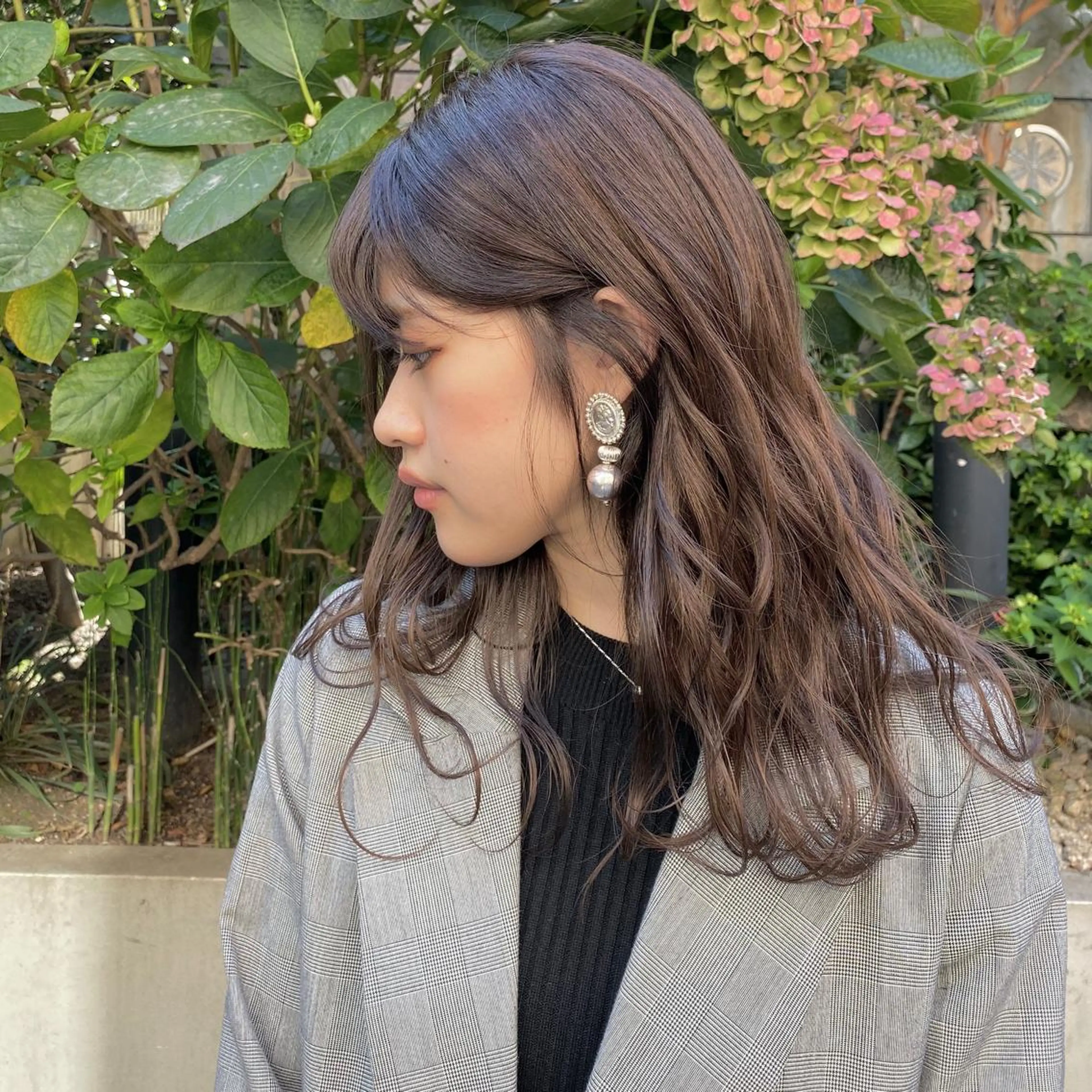 セミロング ヘアカラー エクステ ハイトーン 💭黒崎ハルカのヘアスタイル