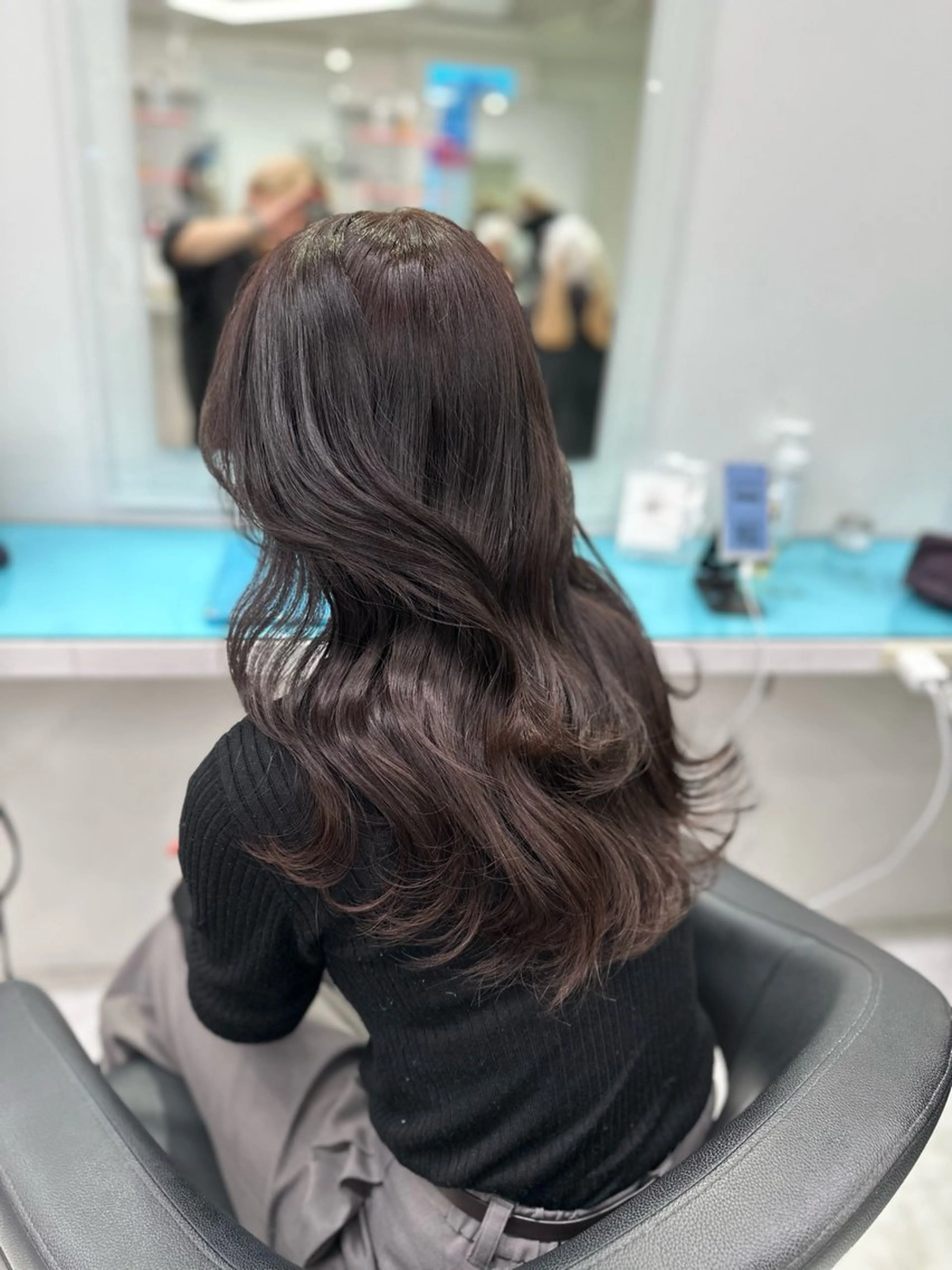 ロング カラー ヘアカラー トリートメント 韓国暗髪🩶レイヤー 🩶hayatoのヘアスタイル