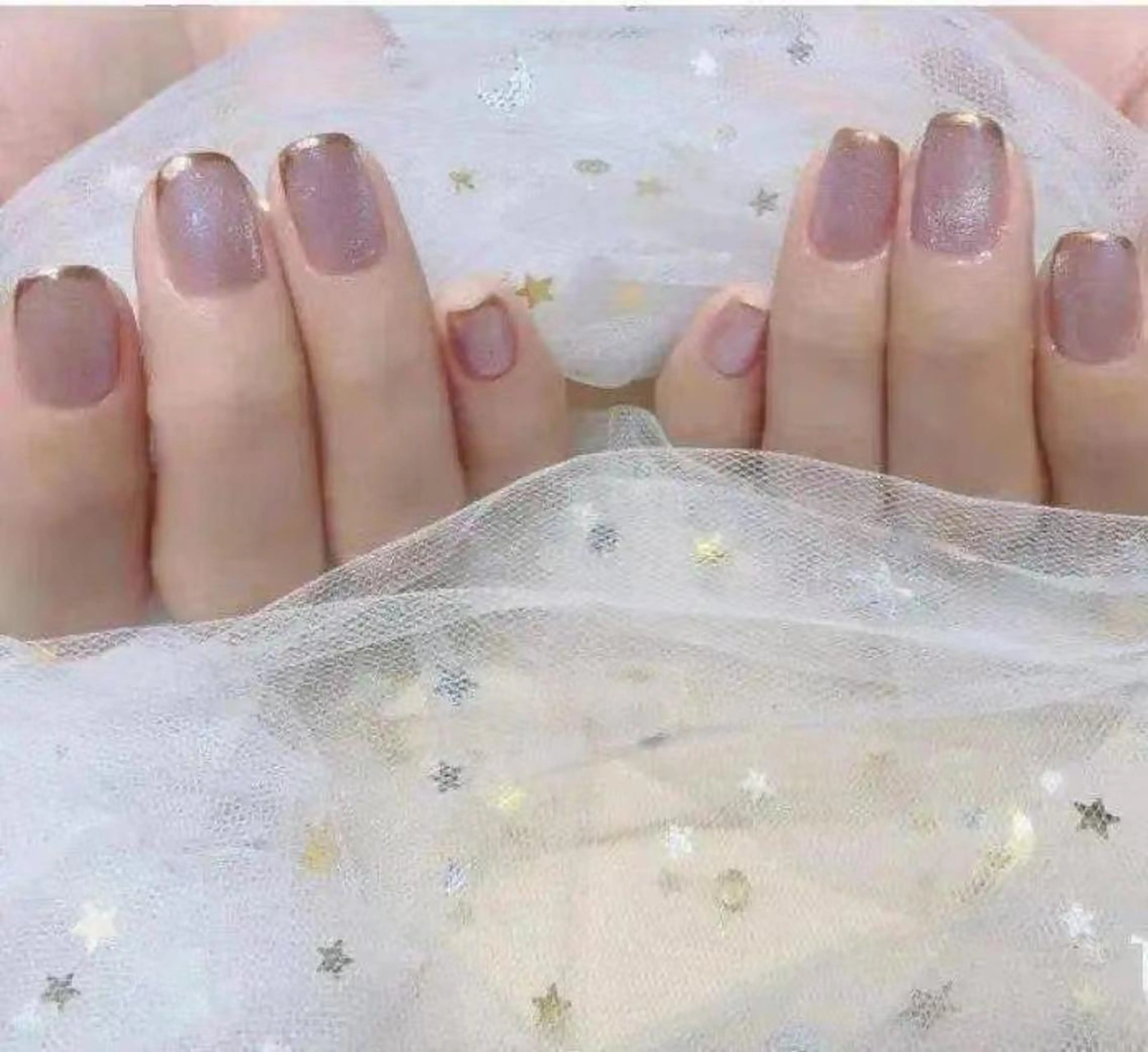 ネイル ハンドネイル ビューティーサロン ヘゼリヒのネイルデザイン