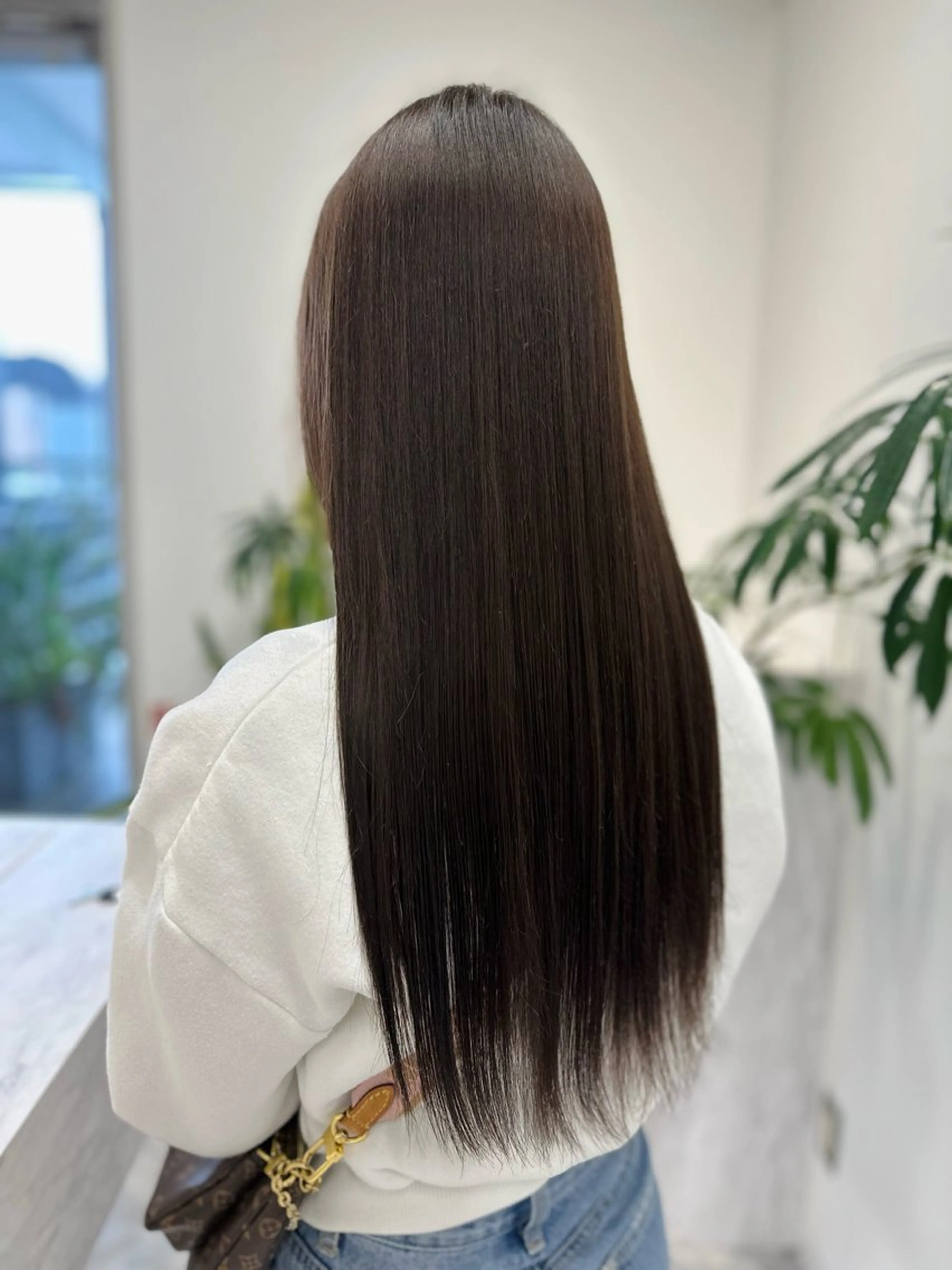 ロング カット 縮毛矯正 JYO 髪質改善専門家のヘアスタイル