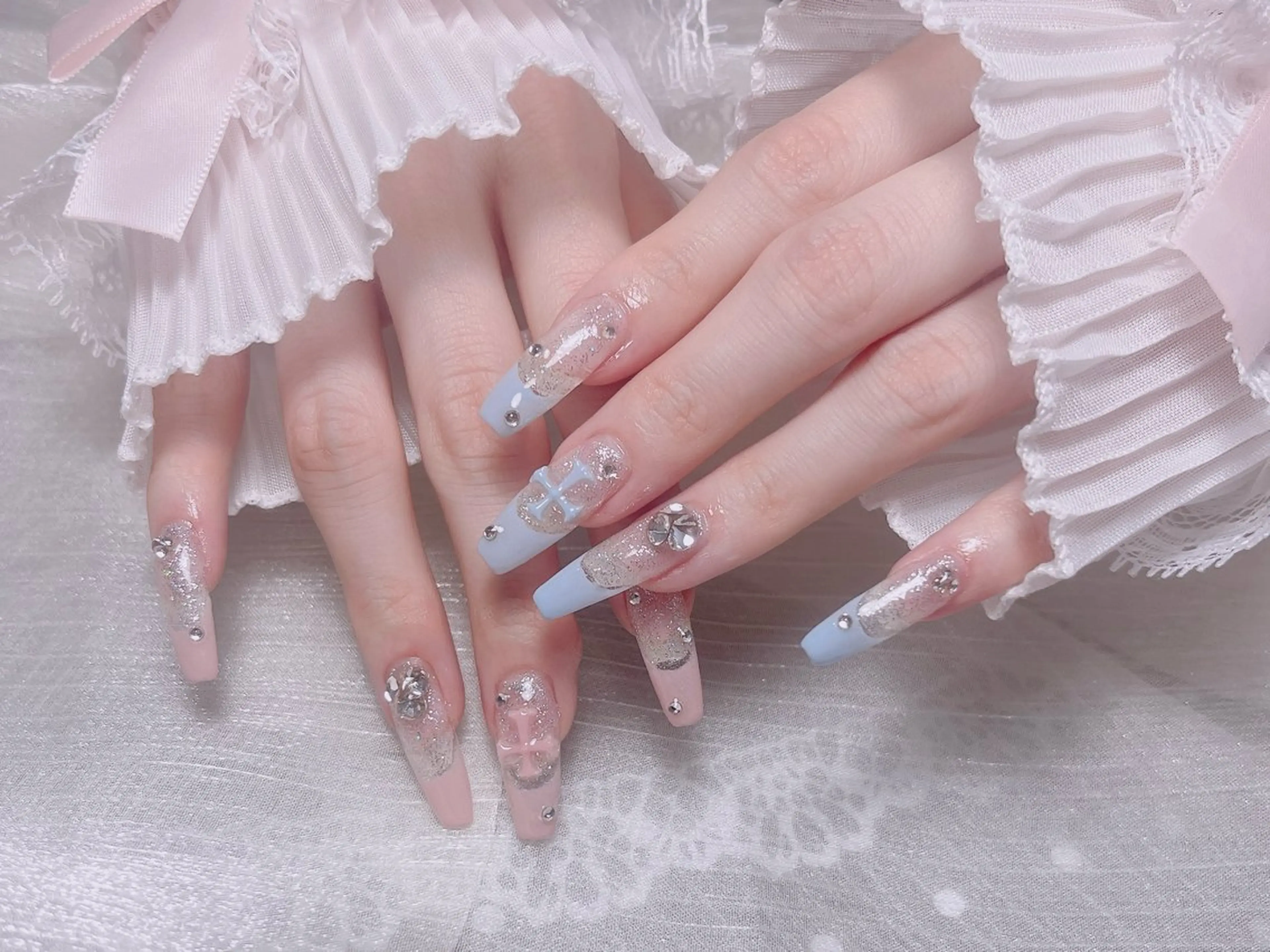 ネイル ハンドネイル KARI ネイルサロンのネイルデザイン