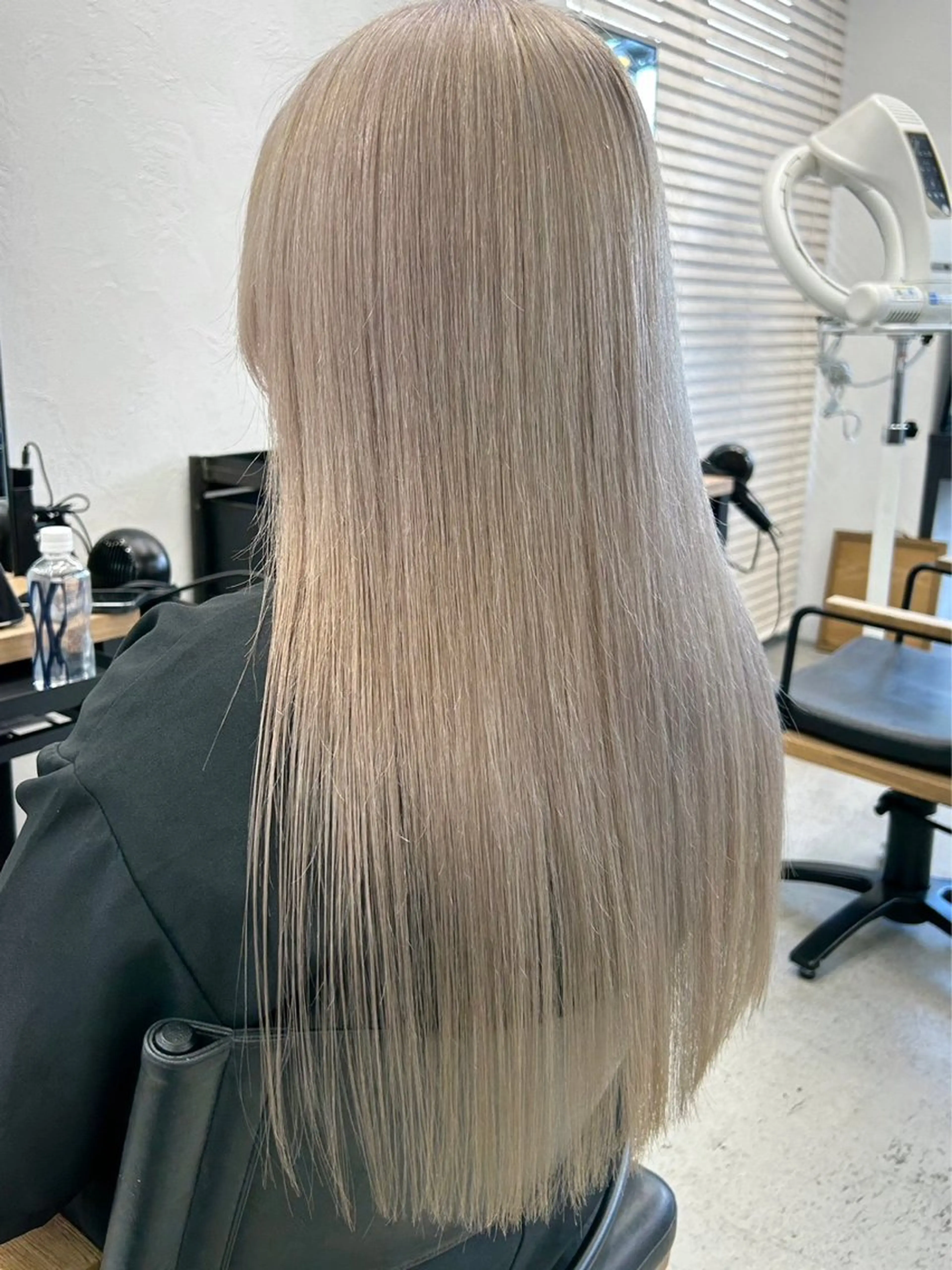 ロング カラー 🫐寒色系カラー 🫐ヤマナカリリカのヘアスタイル