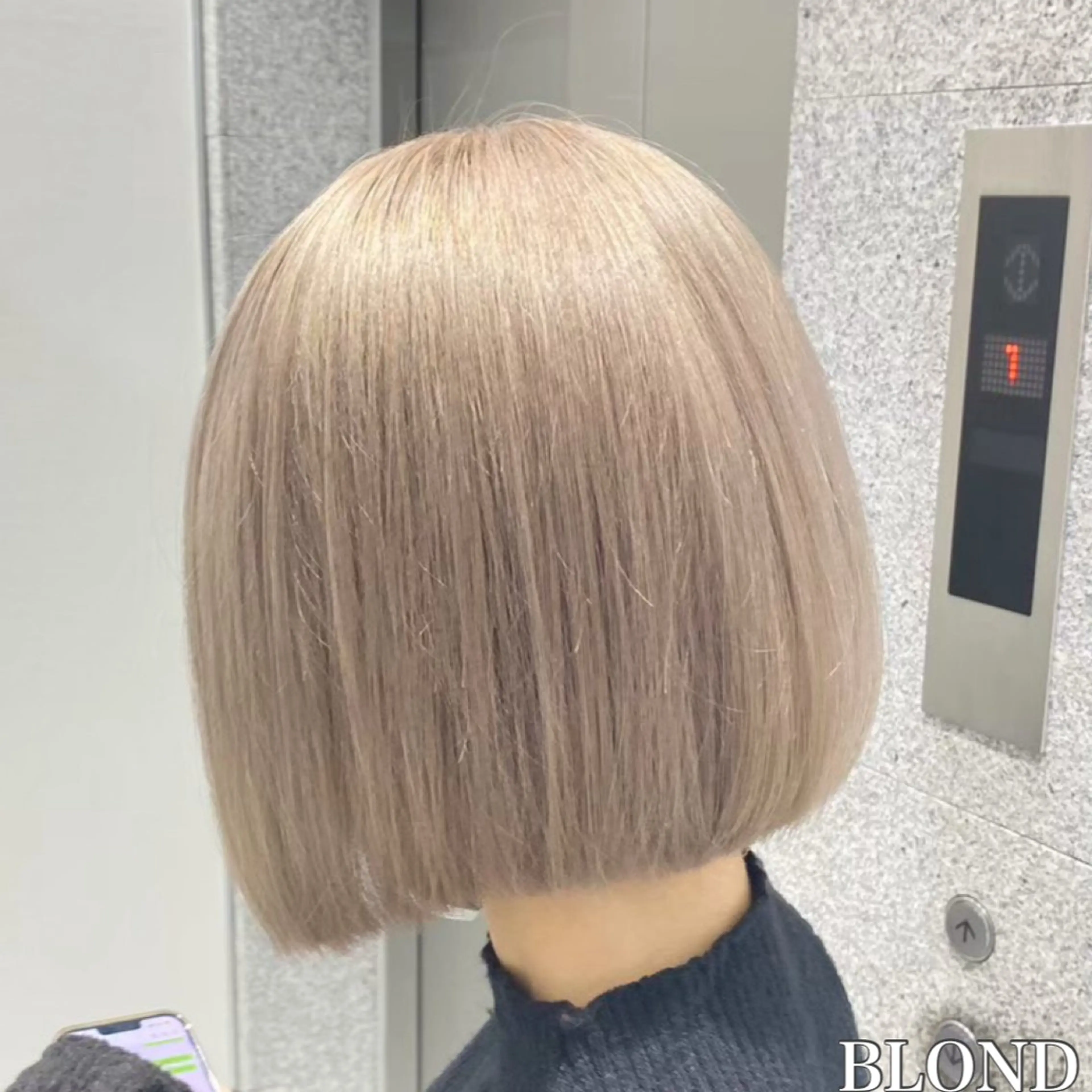 ショート ヘアカラー トリートメント ヘッドスパ ヘアセット 🩵ダメージレス艶感 ハイトーン🩷のヘアスタイル