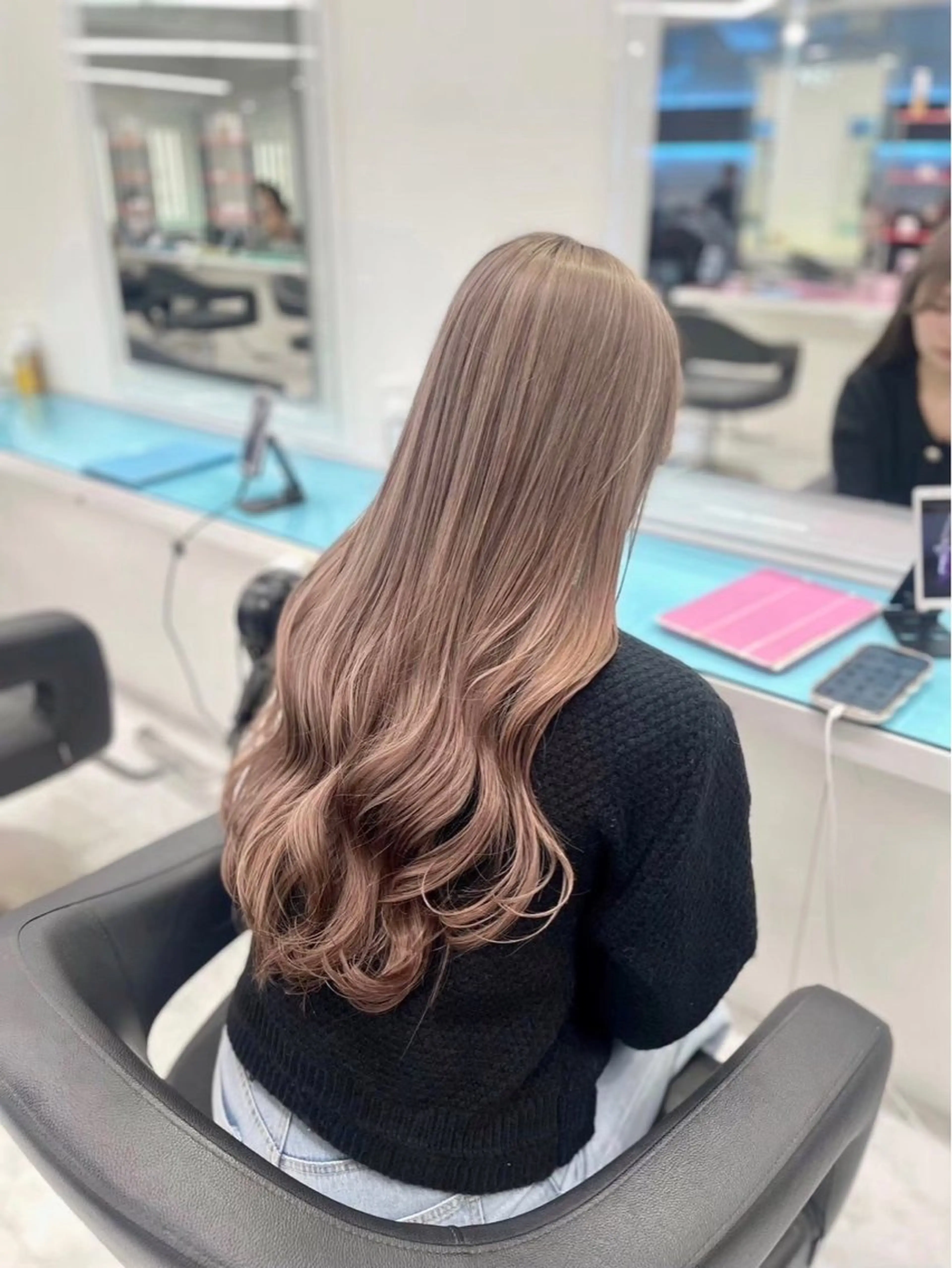 カラー ダブルカラー 寒色デザイン職人 Rimu🤍のヘアスタイル