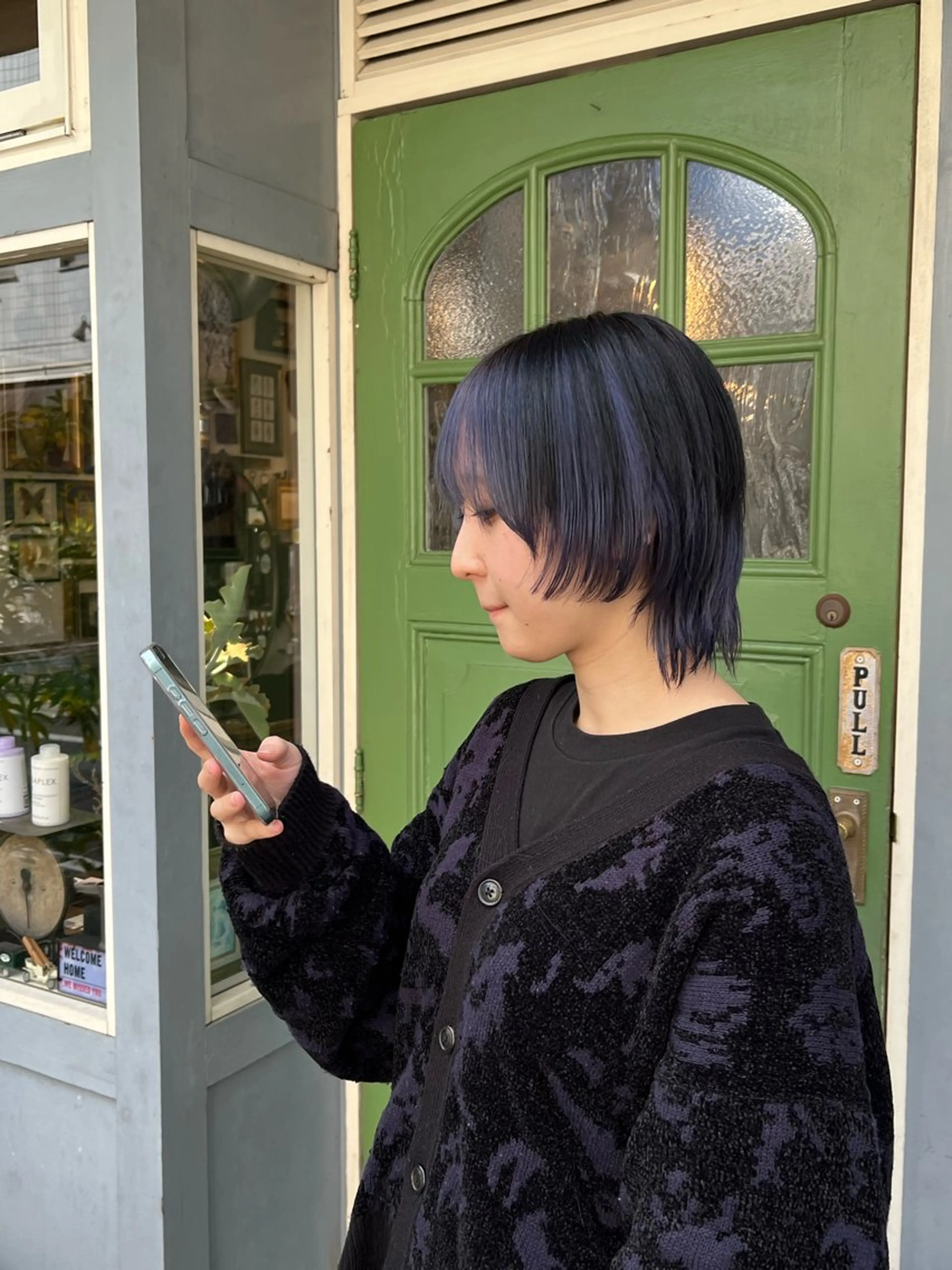 ショート カラー ブリーチ ウルフカット カット ヘアカラー トリートメント ヘッドスパ 抜け感パーマ/ ショート/緒方椋のヘアスタイル