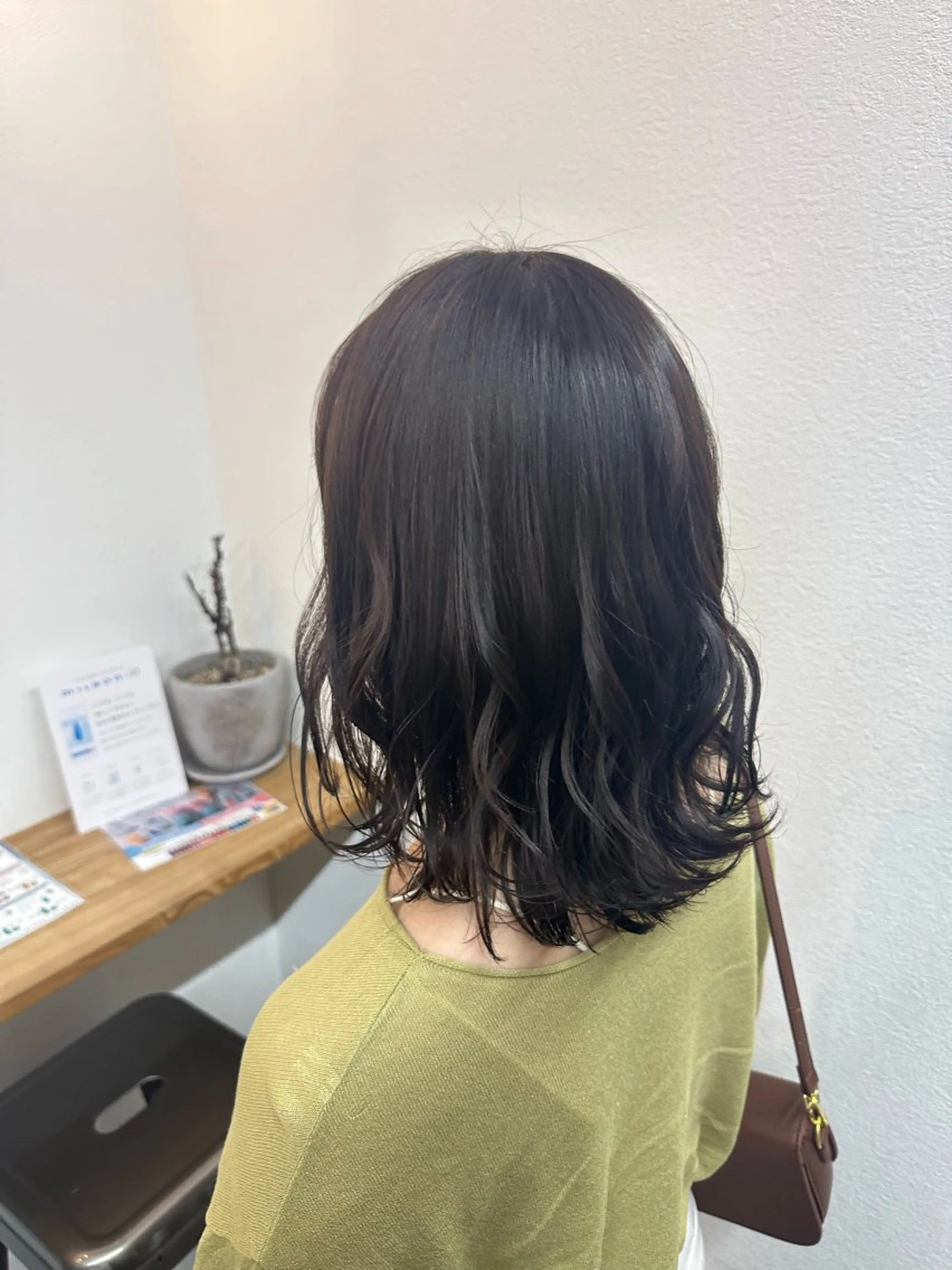 カラー 岡本 雅紀のヘアスタイル