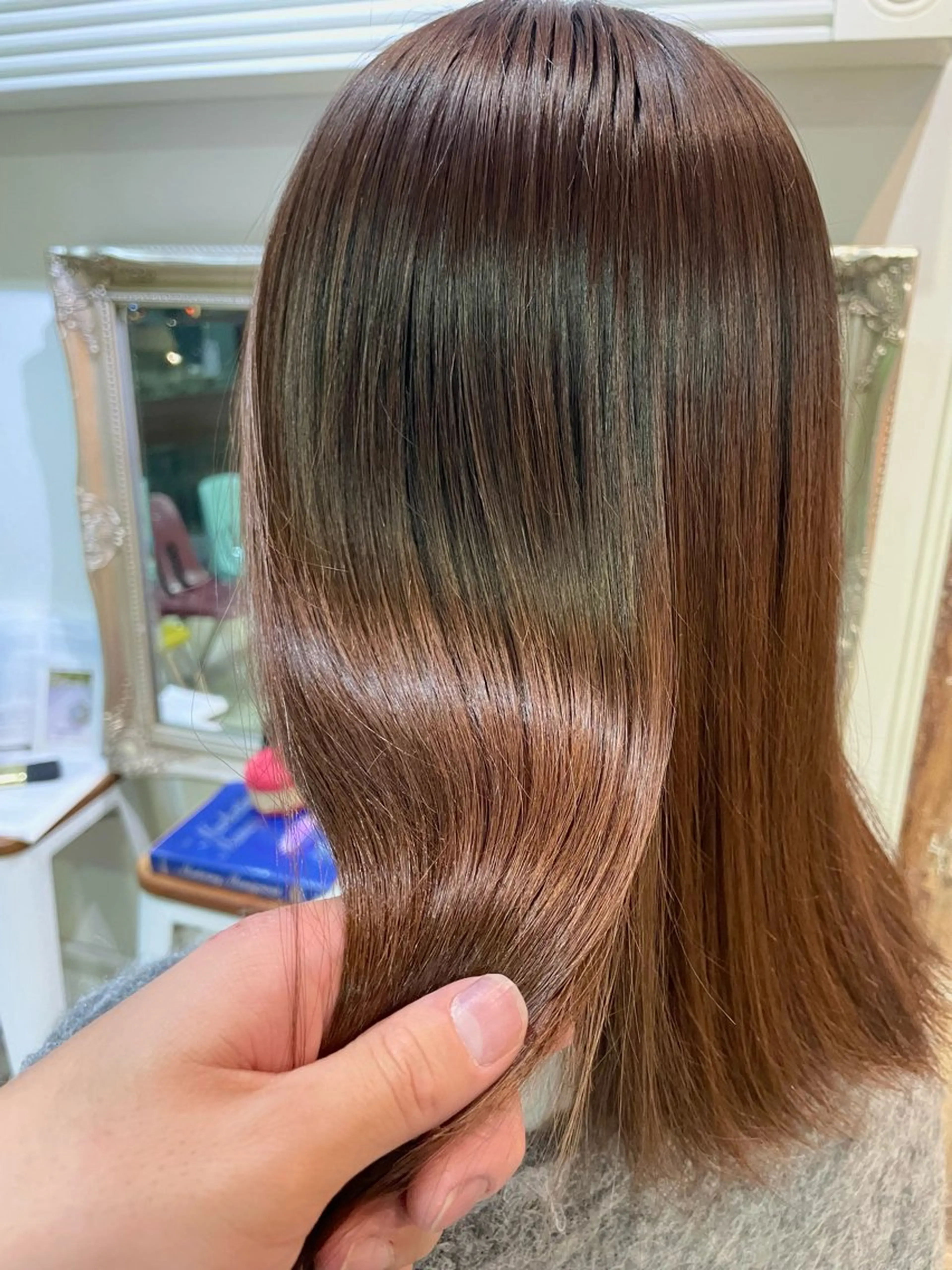 セミロング カラー ヘアアレンジ 髪質改善 トリートメント トリートメント 山崎 澪のヘアスタイル