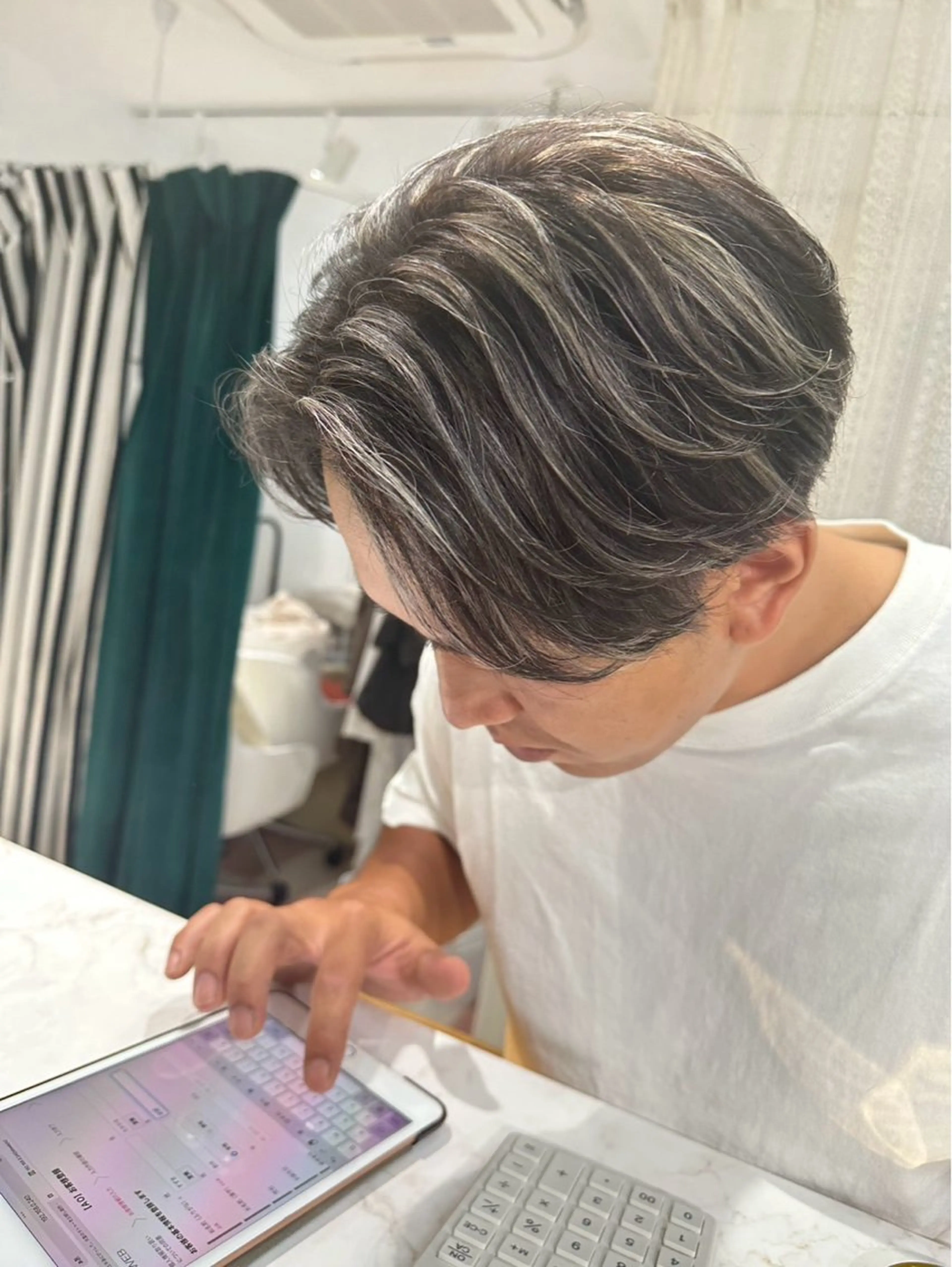 【メンズ限定】 ハイライトカラー🫧🥣 /立体感upで垢抜けたい方へ ※シャンプーブロー料金なしの写真