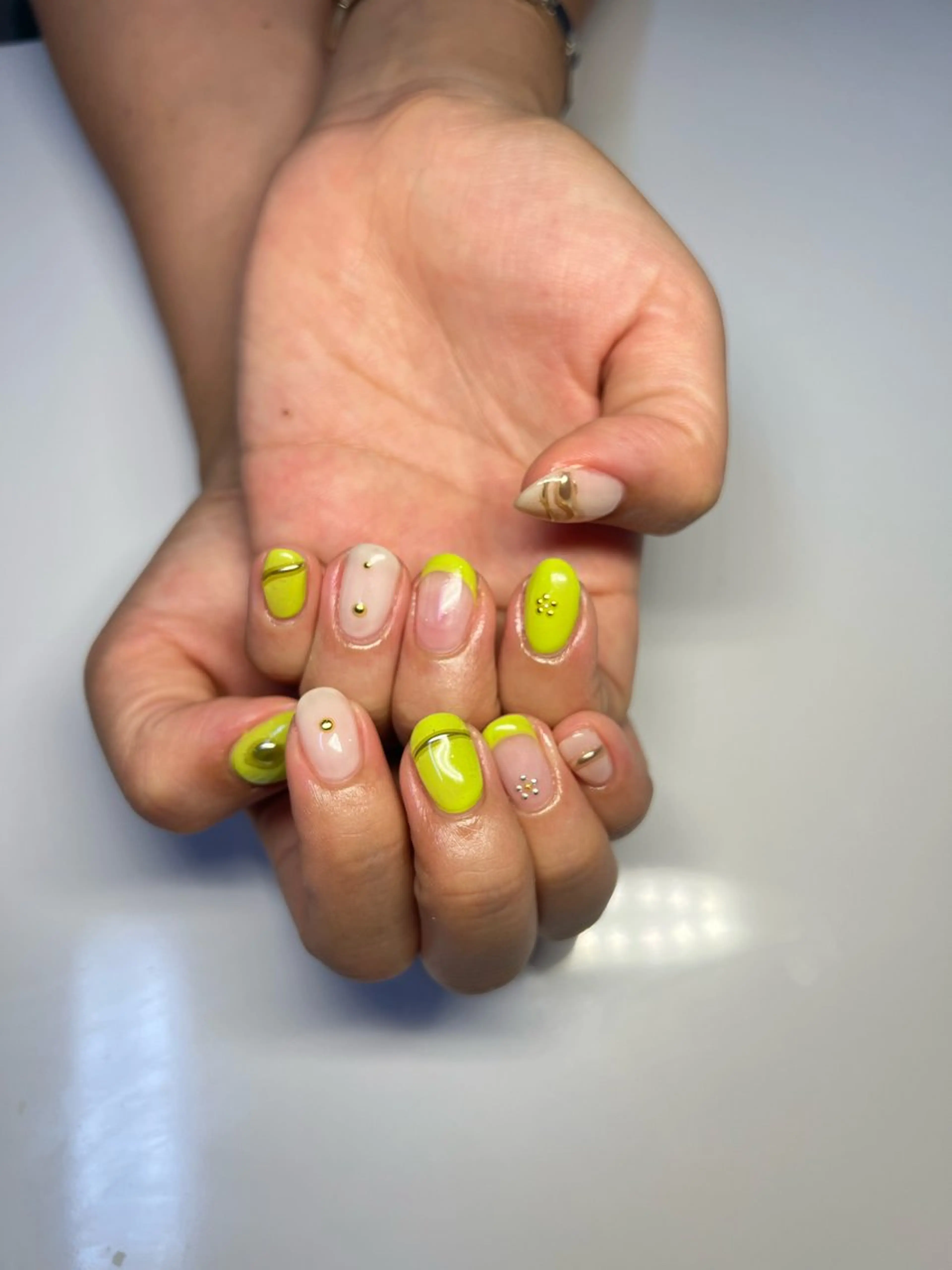 ネイル ハンドネイル m.nail/ 🐄💛🧡❤️のネイルデザイン