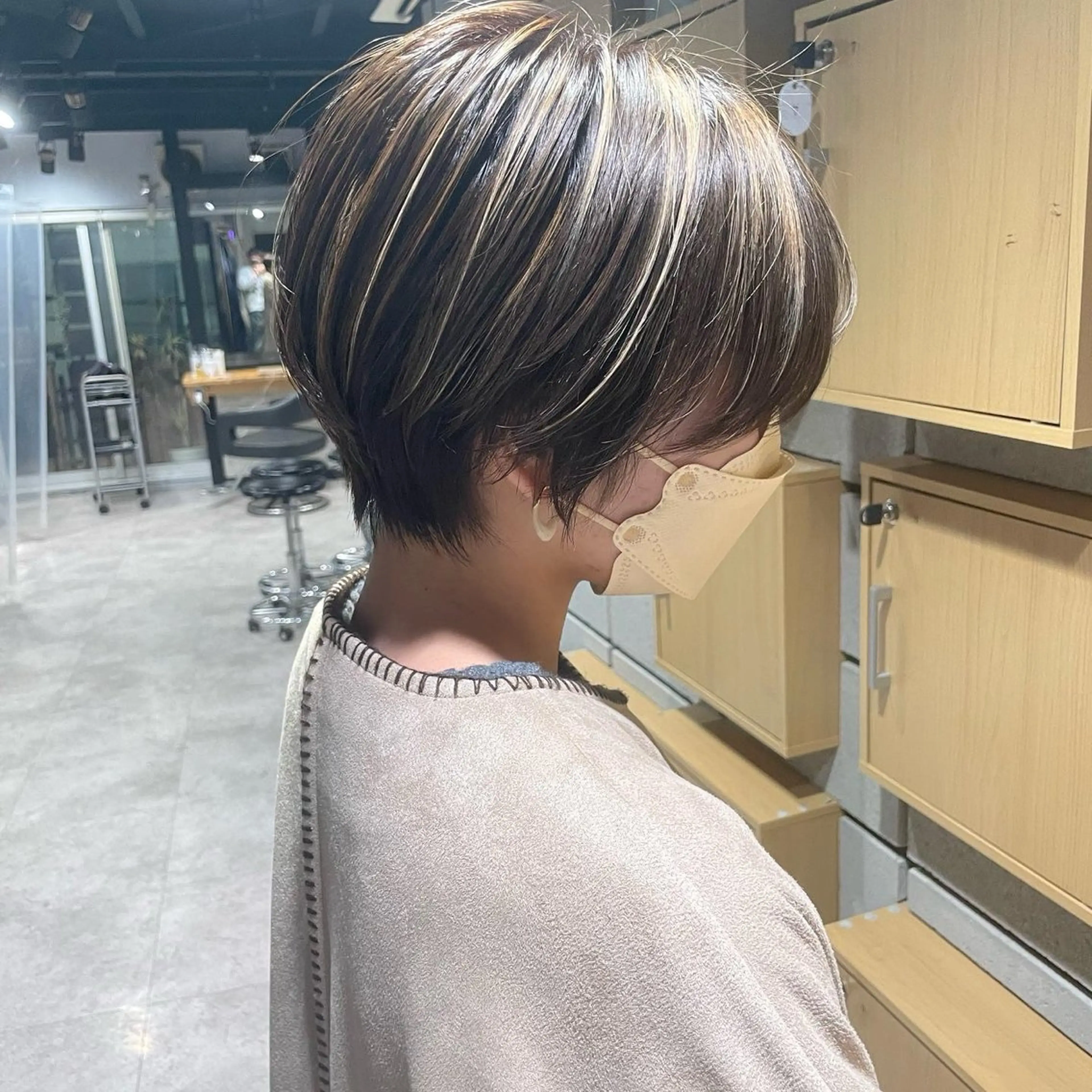 ショート カラー カット ヘアカラー トリートメント ヘッドスパ ヘアセット 🦋ハイトーンボブ ショート🦋トシキのヘアスタイル
