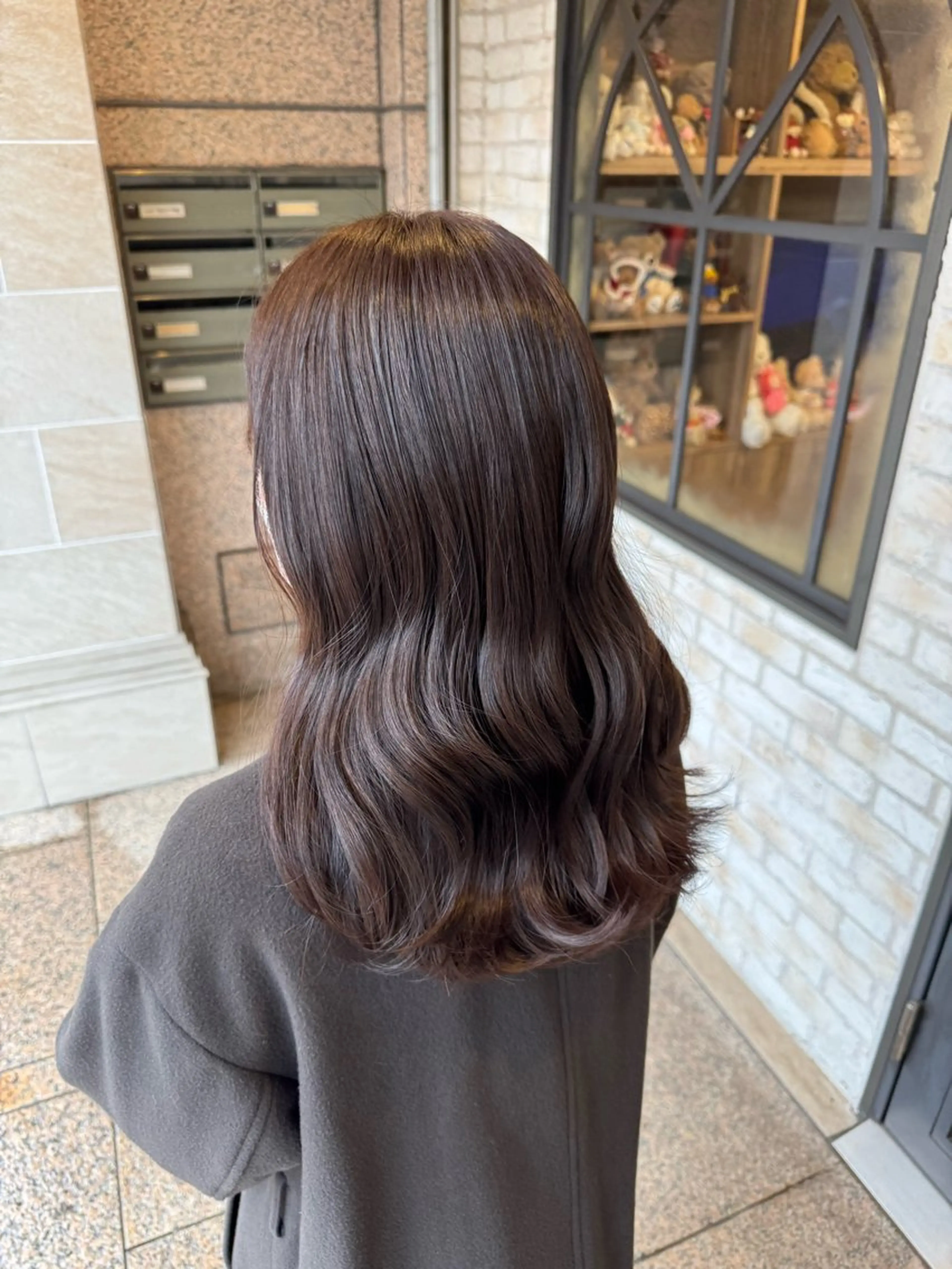 ミディアム カラー ブラウンカラー ショコラブラウン ヘアカラー teddy所属・レイヤーカット// メイのヘアスタイル