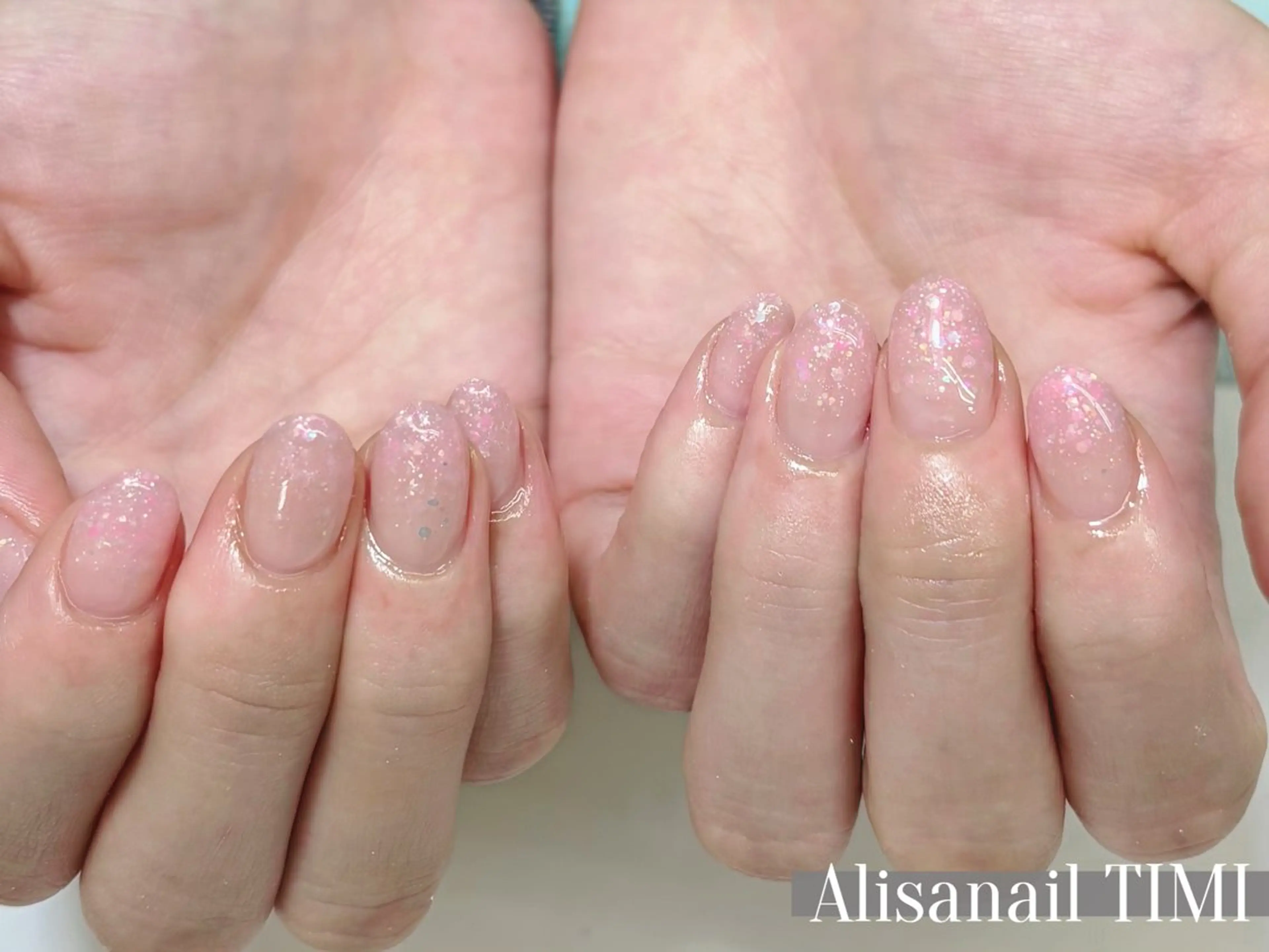 ネイル ラメ(グリッター) ラメグラデーション ハンドネイル Alisa nail Timiのネイルデザイン