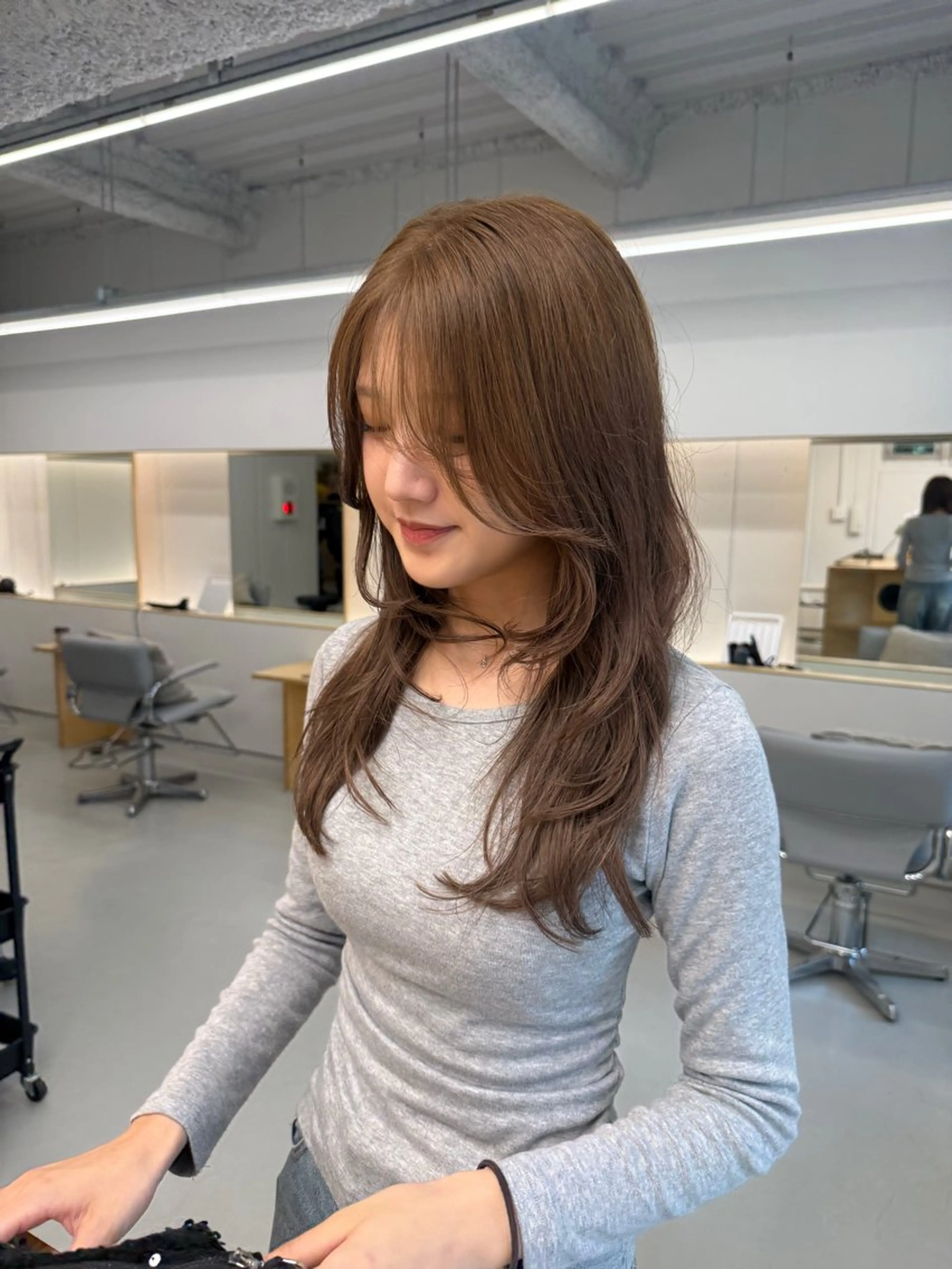 セミロング カット 🎀 liz🎀のヘアスタイル