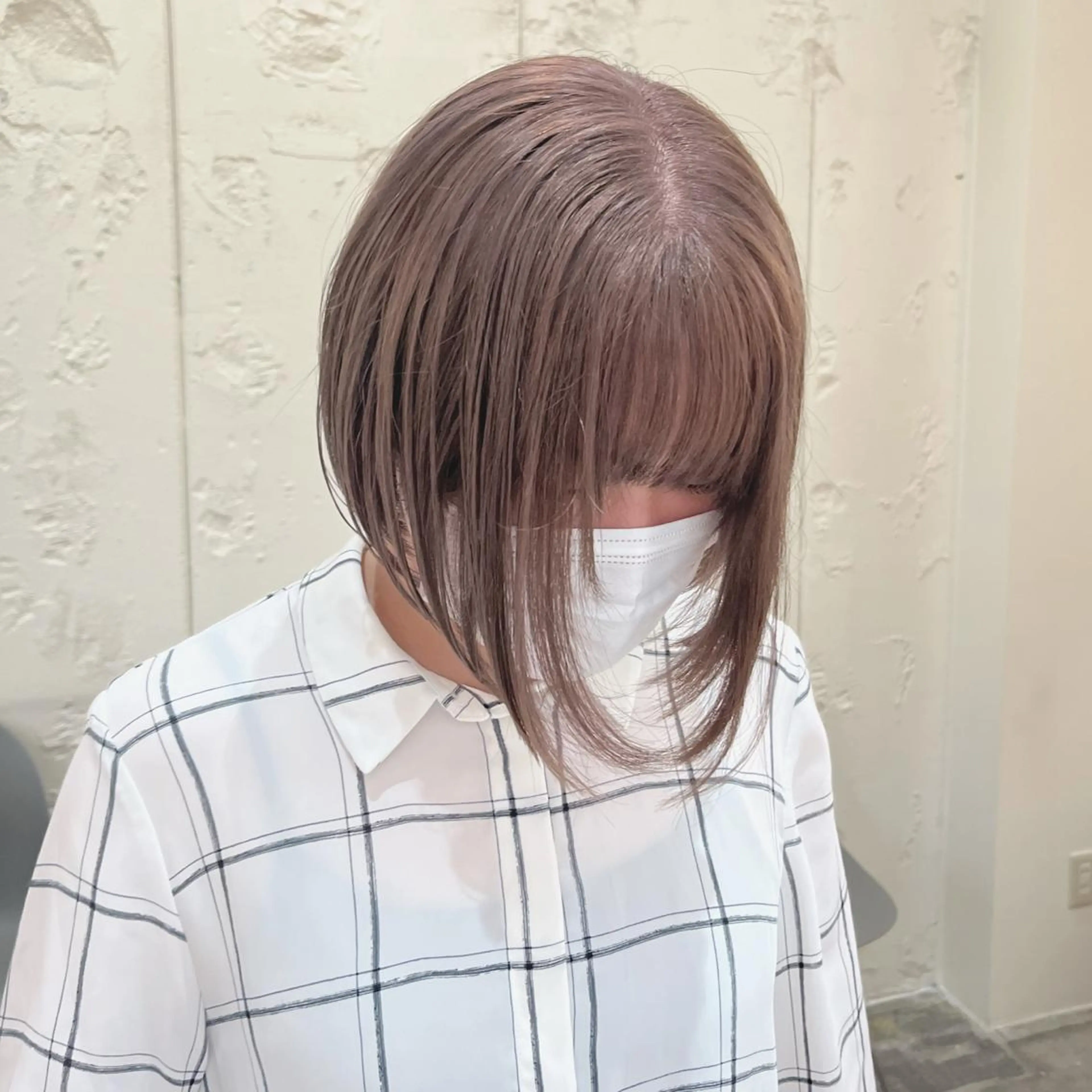 ショート カラー ベージュカラー ボブ ヘアカラー トリートメント ハイトーン🦢 Natsumiのヘアスタイル