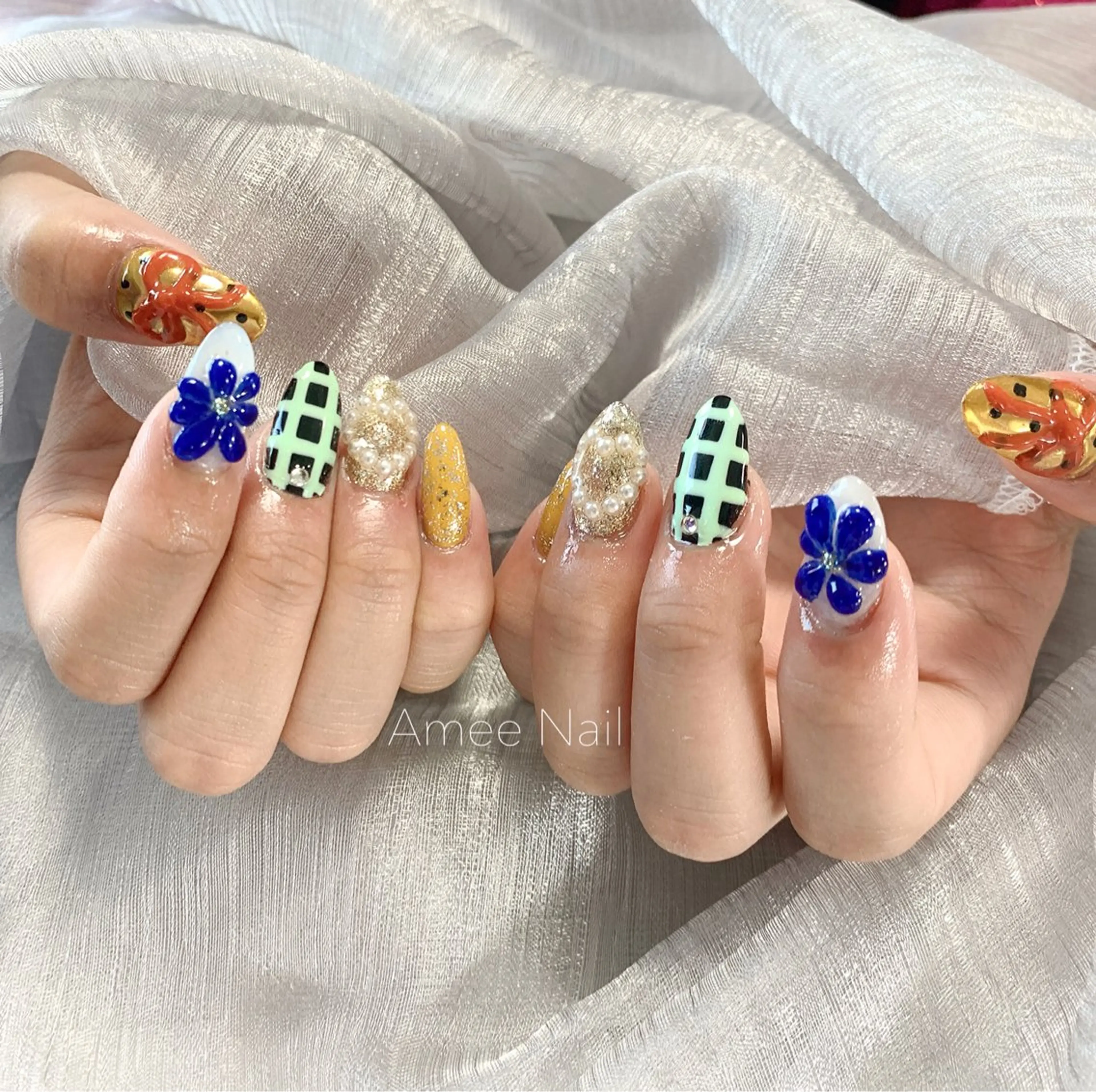 ネイル オーロラネイル クリアネイル フラッシュネイル ジェルネイル グラデーション Amee Nailsalonのネイルデザイン
