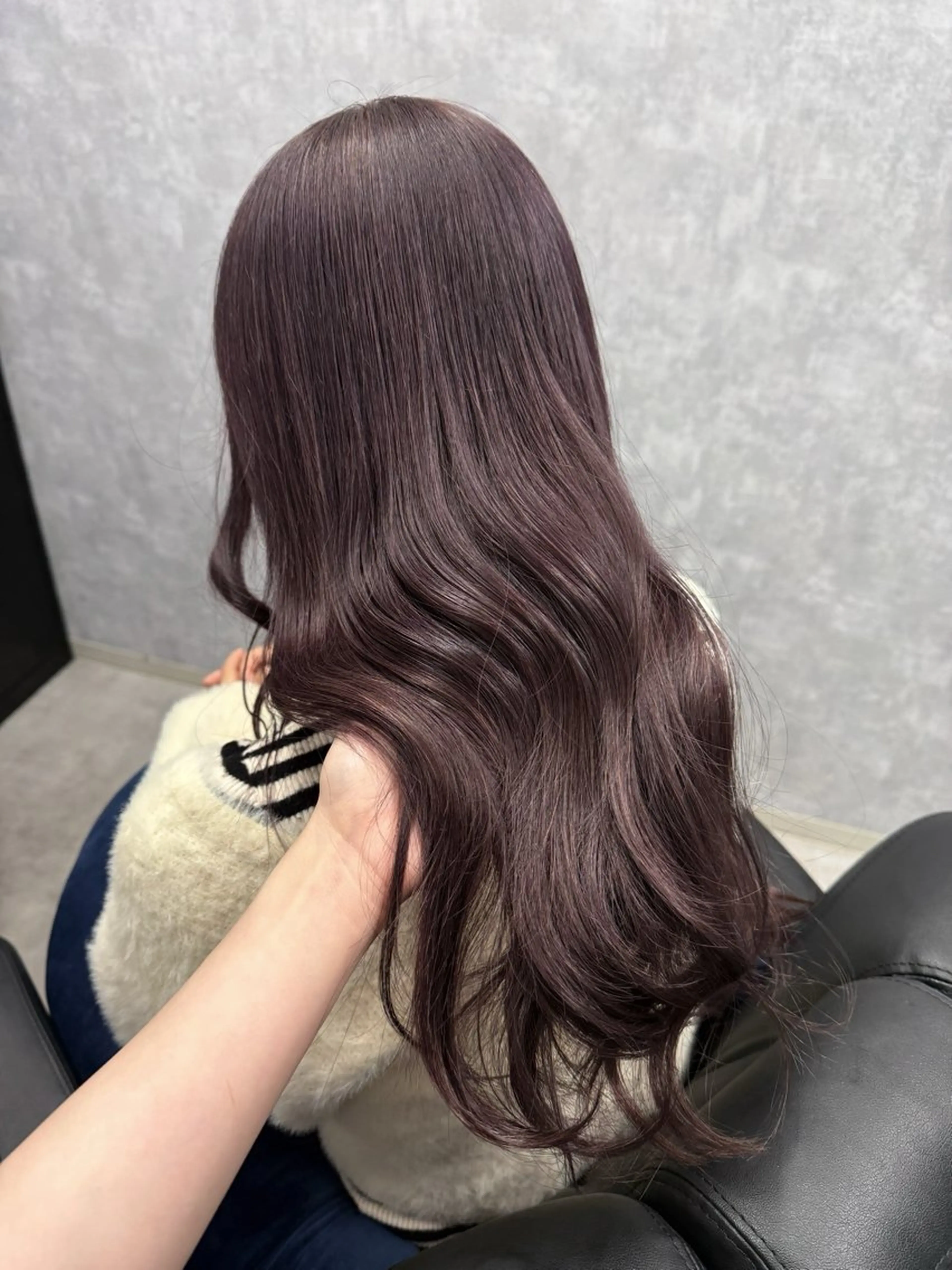 ロング ハイトーン×艶カラー 🤍MIZUKIのヘアスタイル