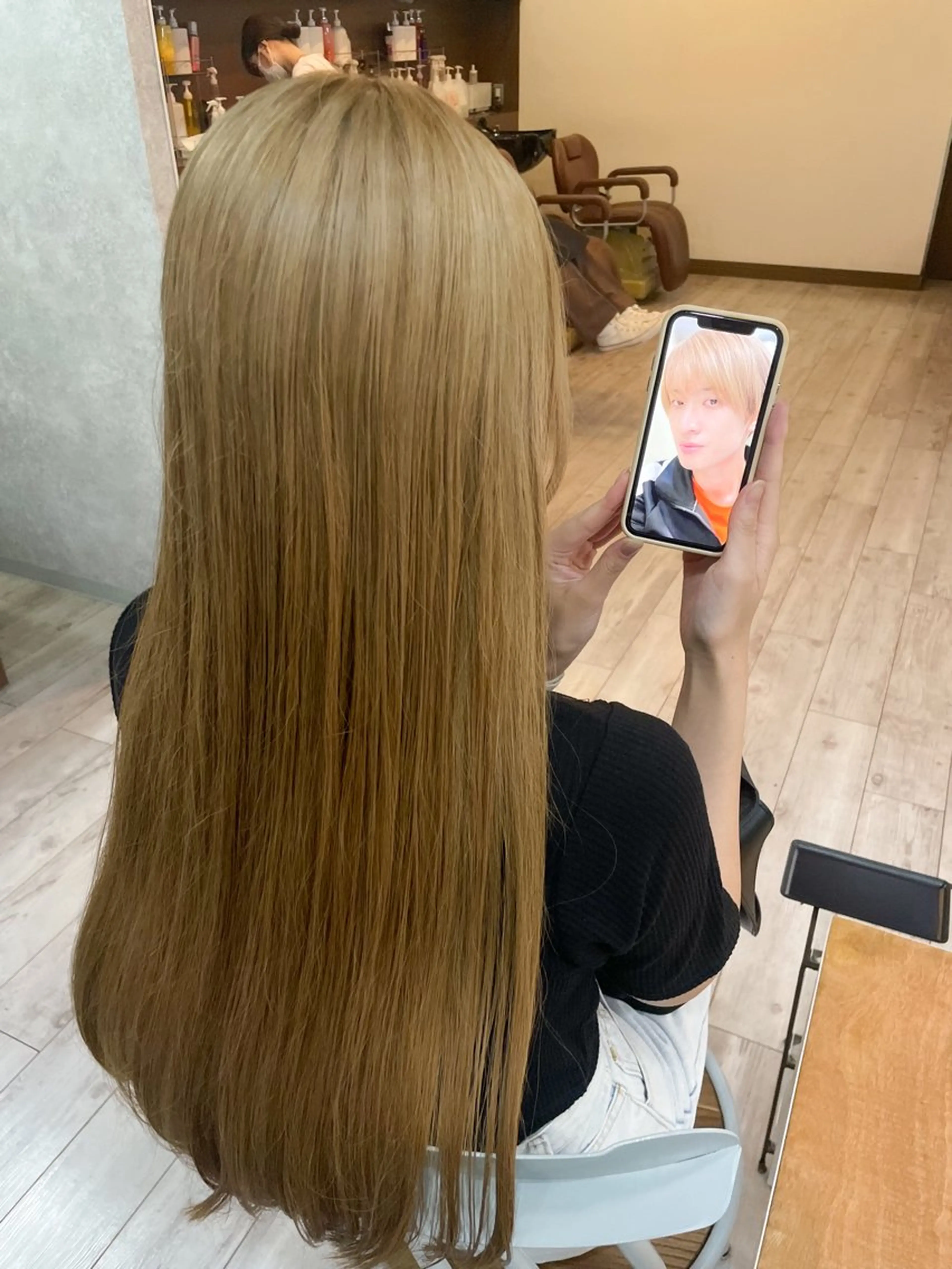 ロング カラー ベージュカラー ブロンド ブロンドベージュ ヘアカラー トリートメント イワタ マハ/ minim hairのヘアスタイル