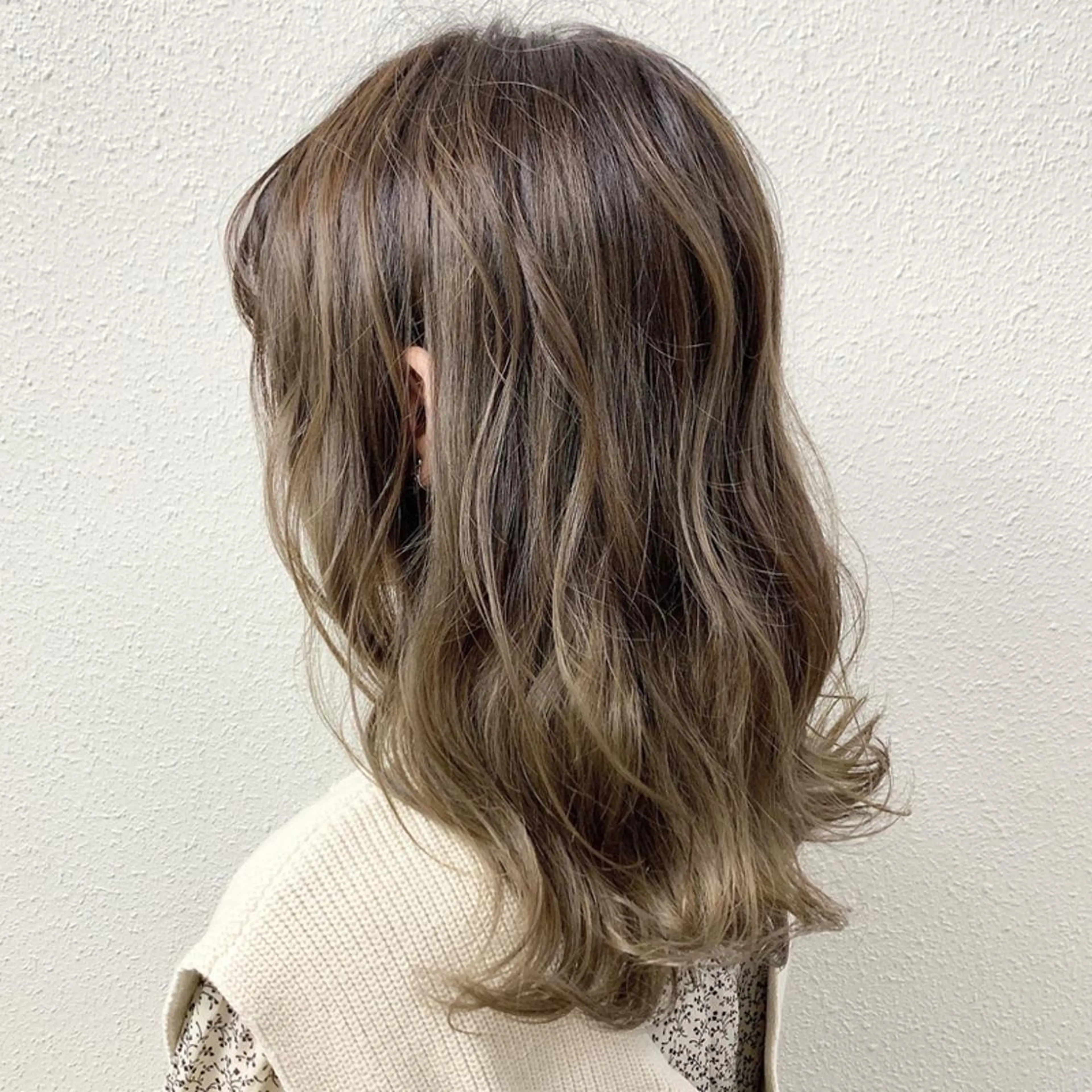 ロング ヘアカラー 🌫️大人韓国ヘア 🌫️︎︎Yutoのヘアスタイル