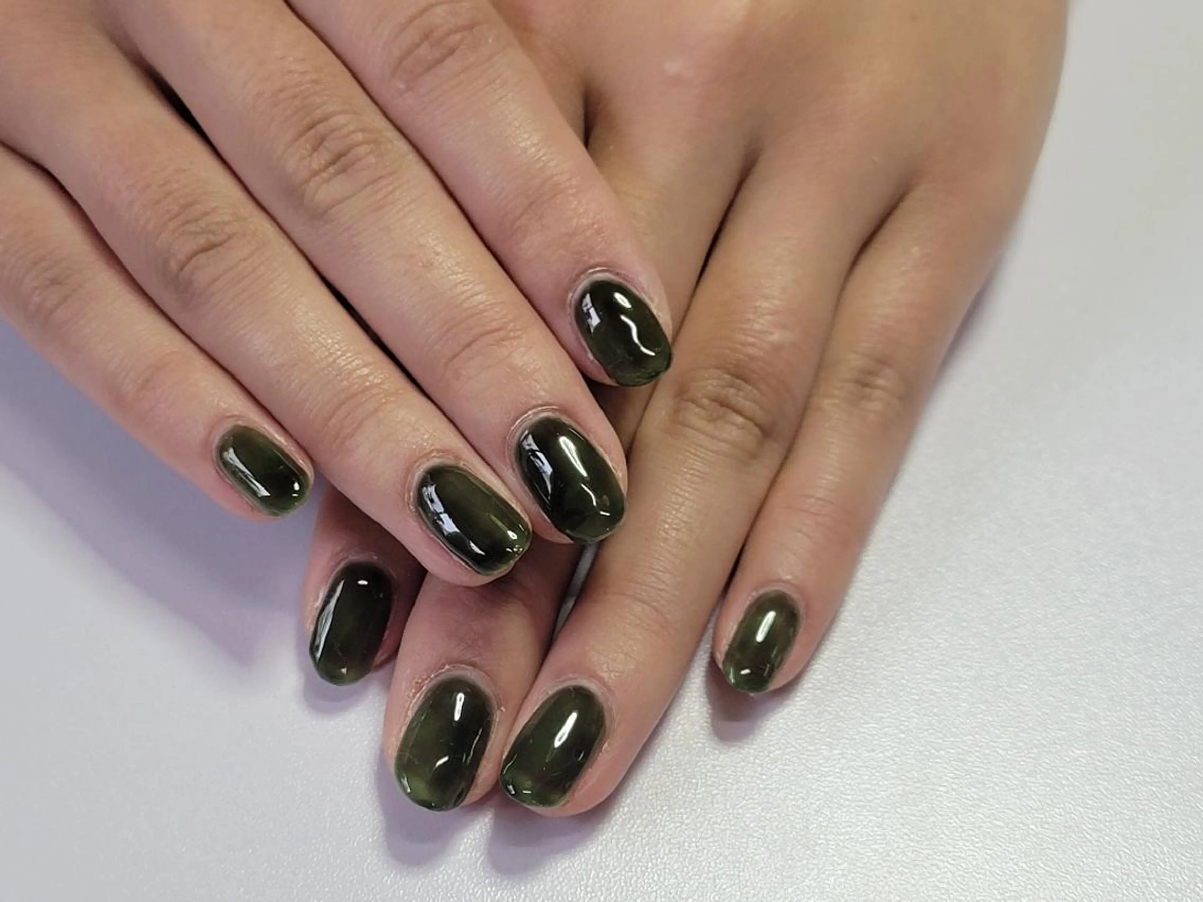 ネイル グリーン Nails and  Beauty-Mのネイルデザイン