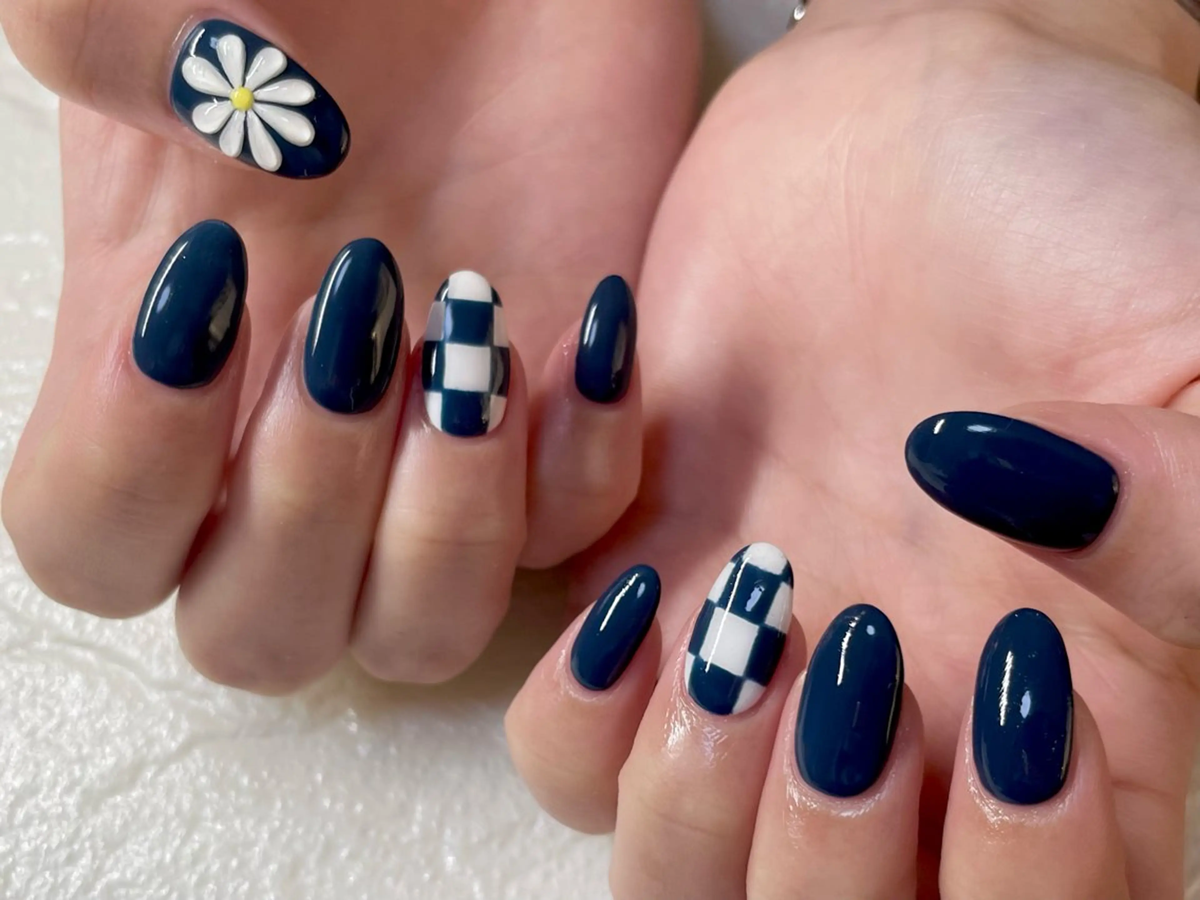 ネイル Nail Blue512所属・Nailist MINORIのネイルデザイン