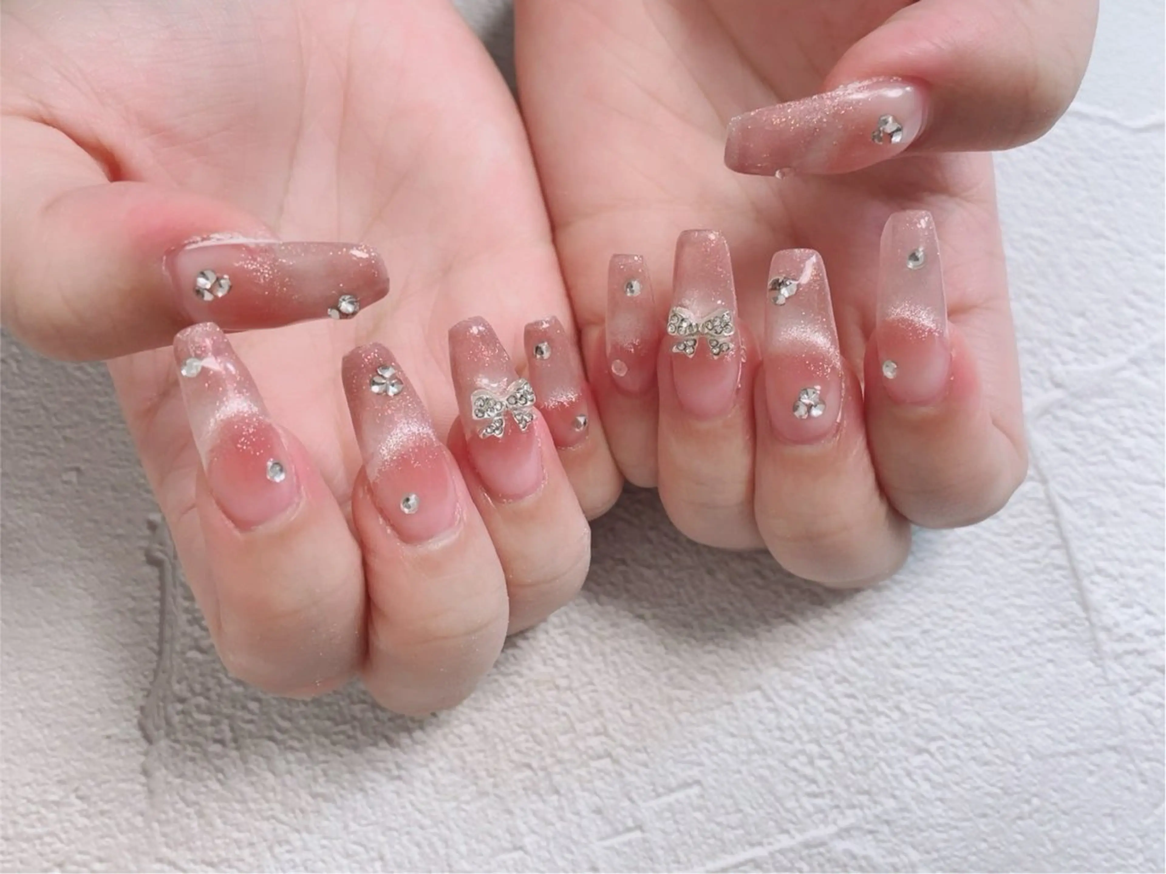 ネイル ハンドネイル ☁️Yun nail KiKi☁️のネイルデザイン