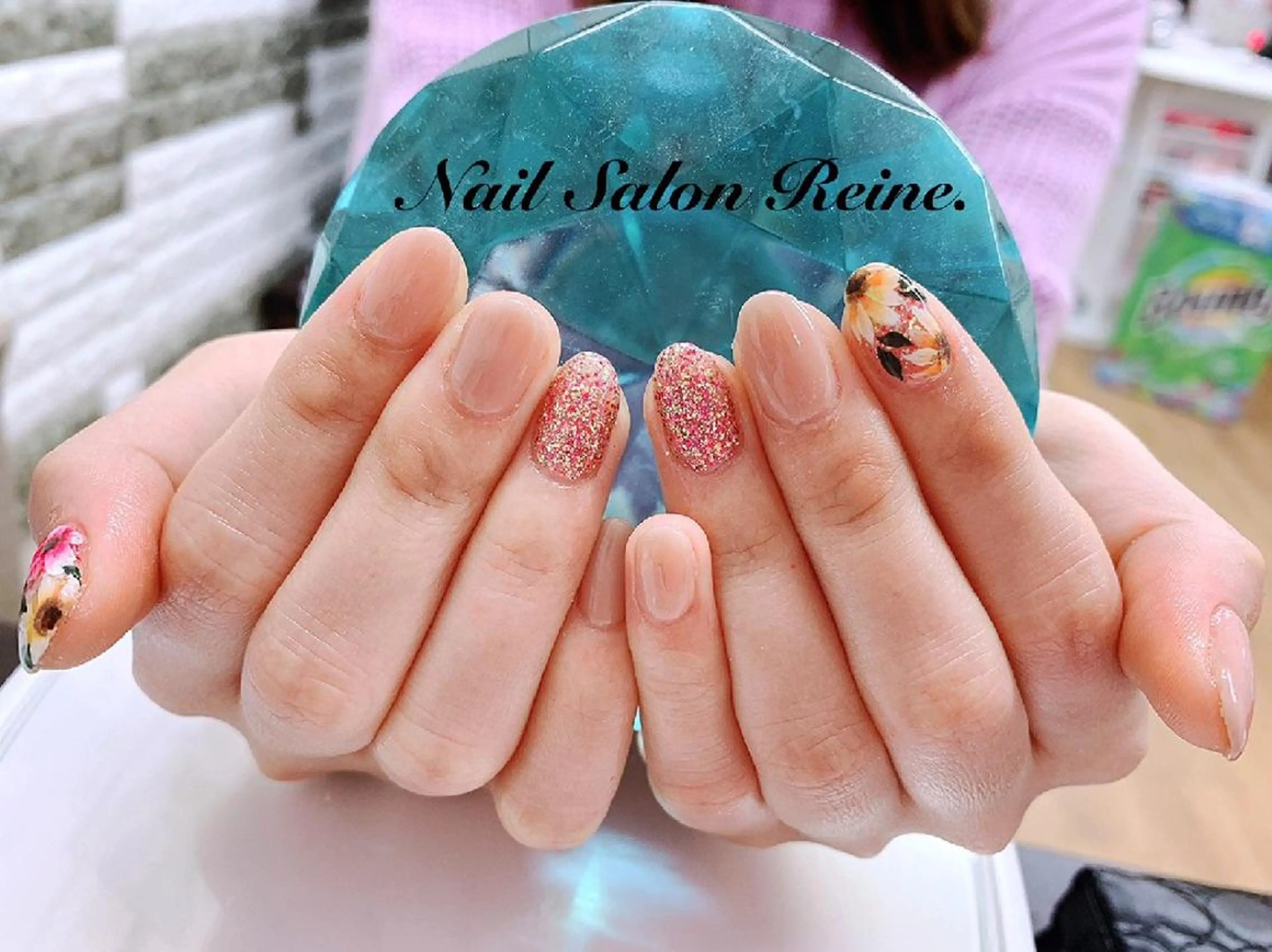 ネイル シンプルネイル 春ネイル Nailsalon Reine所属・玉栄 伶奈のネイルデザイン