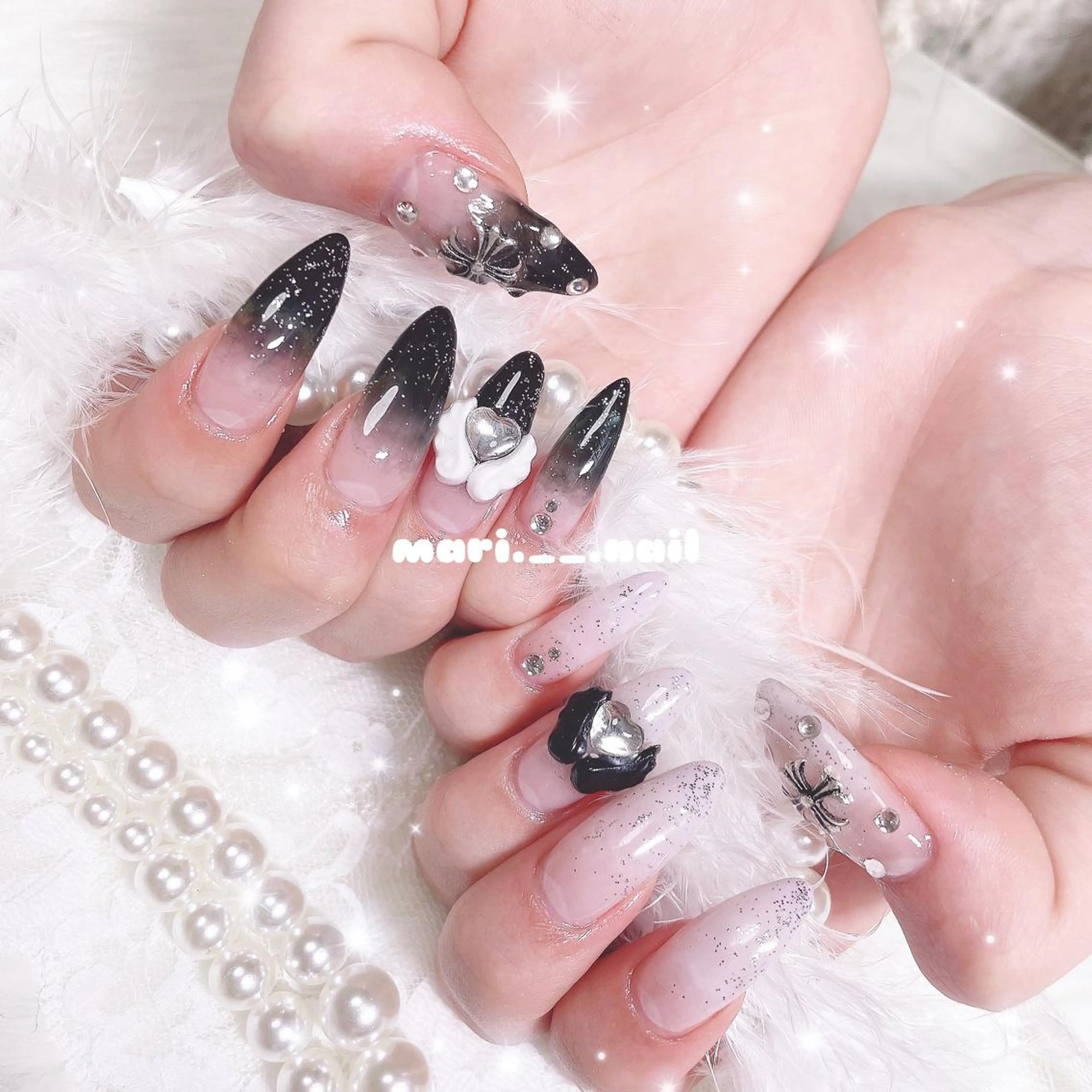 ネイル 🎀 Mayu 🎀痛ネイルのネイルデザイン