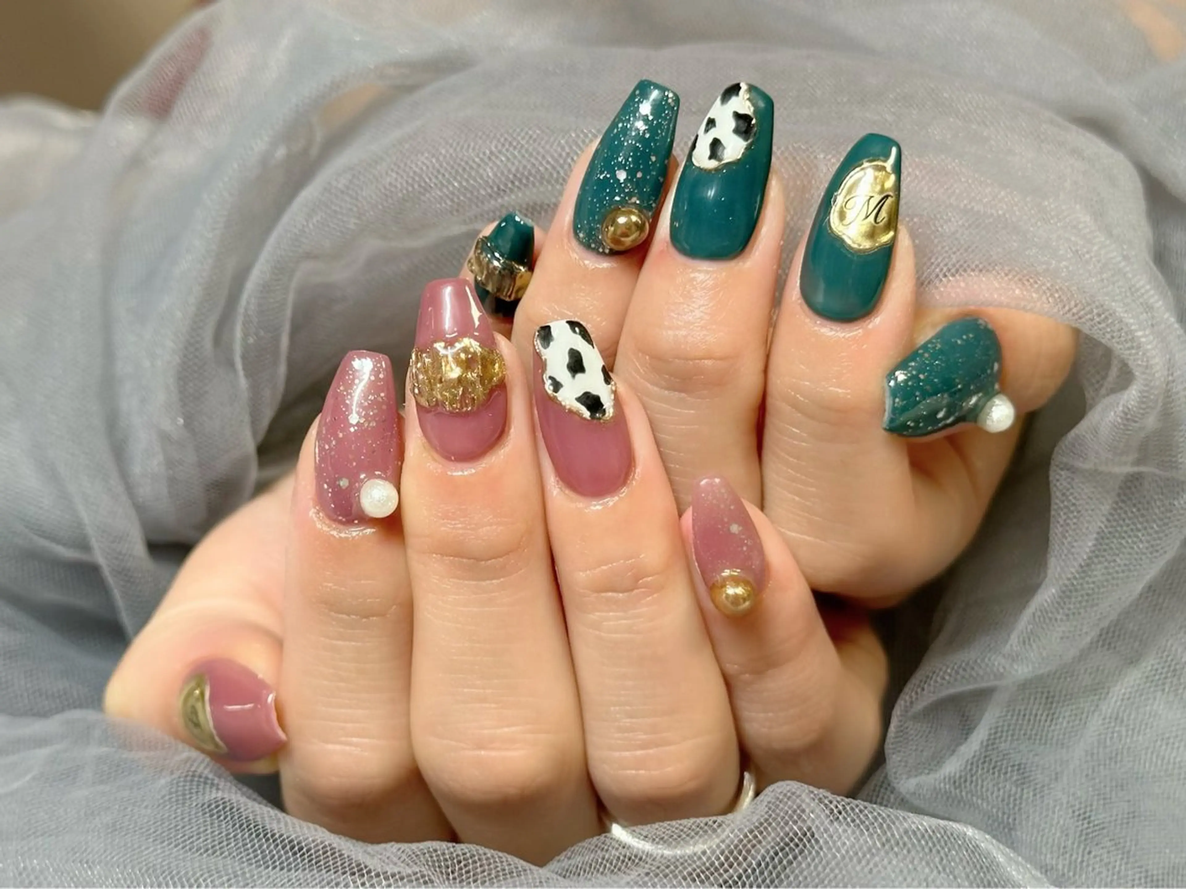 ネイル グリーン ピンク ハンドネイル KURELLY所属・Nail Salon KURELLYのネイルデザイン