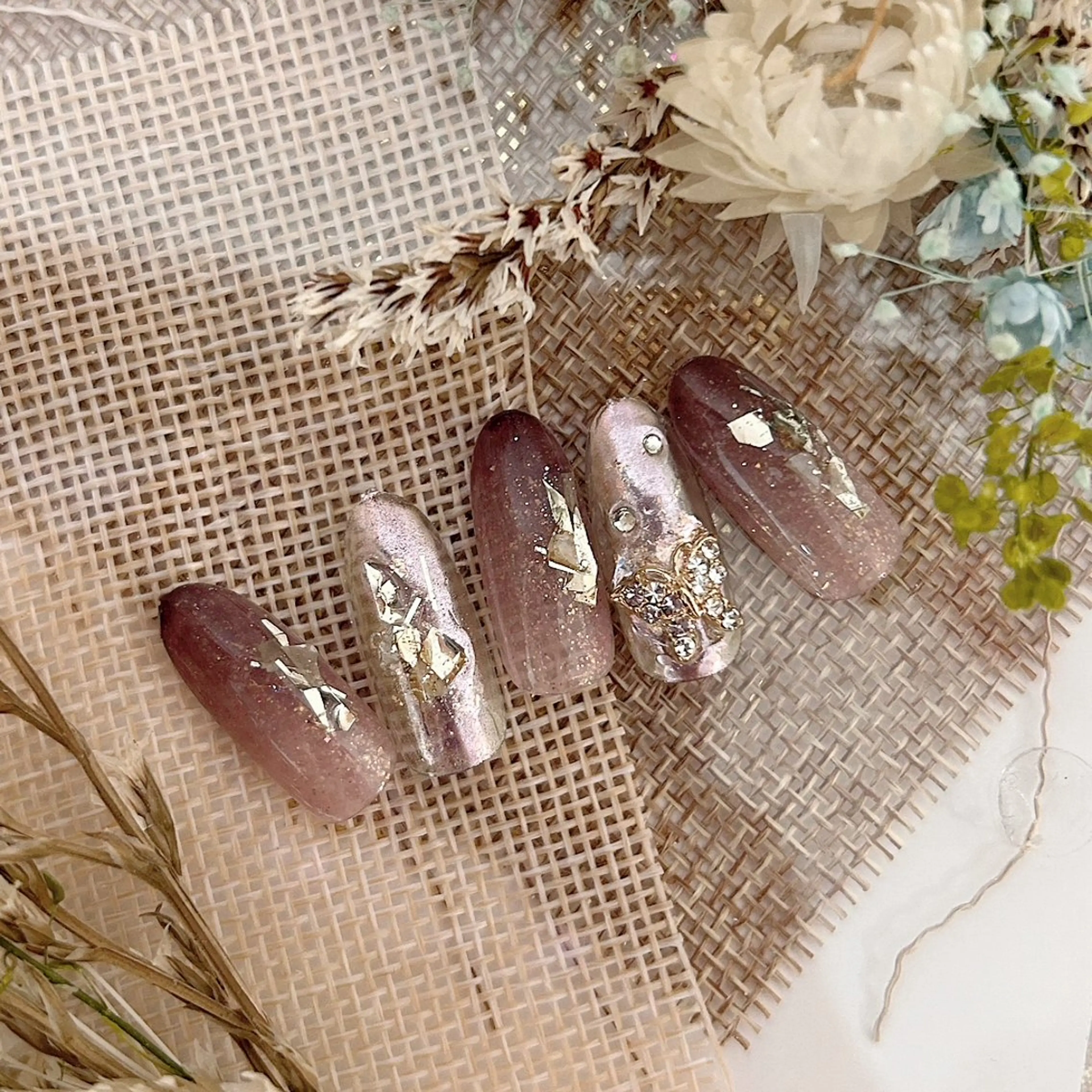 ネイル ネイルサロンクイーン 東京/新宿/大久保のネイルデザイン