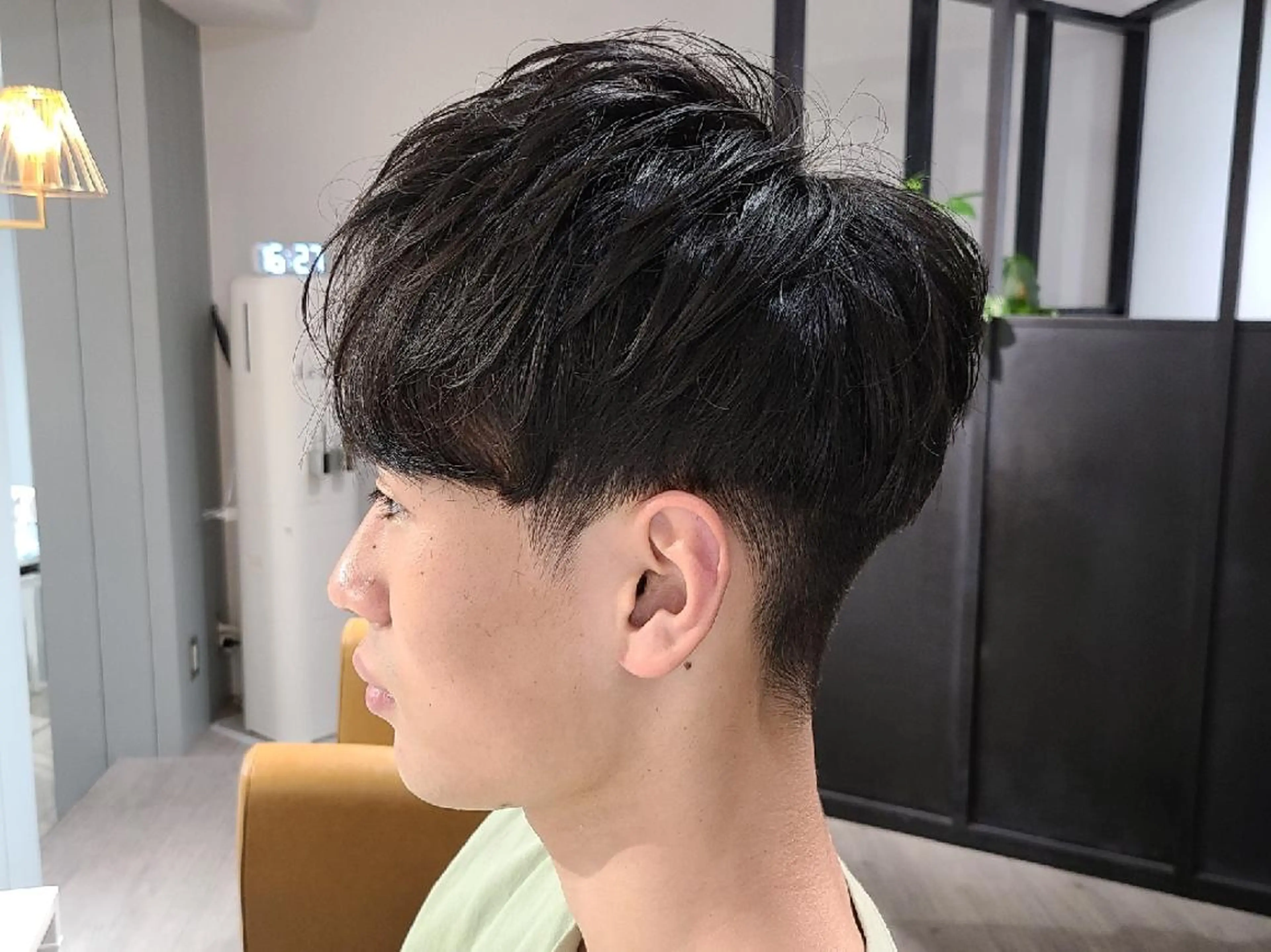 メンズ ダウンパーマ マッシュ メンズパーマ 隈元 光のヘアスタイル