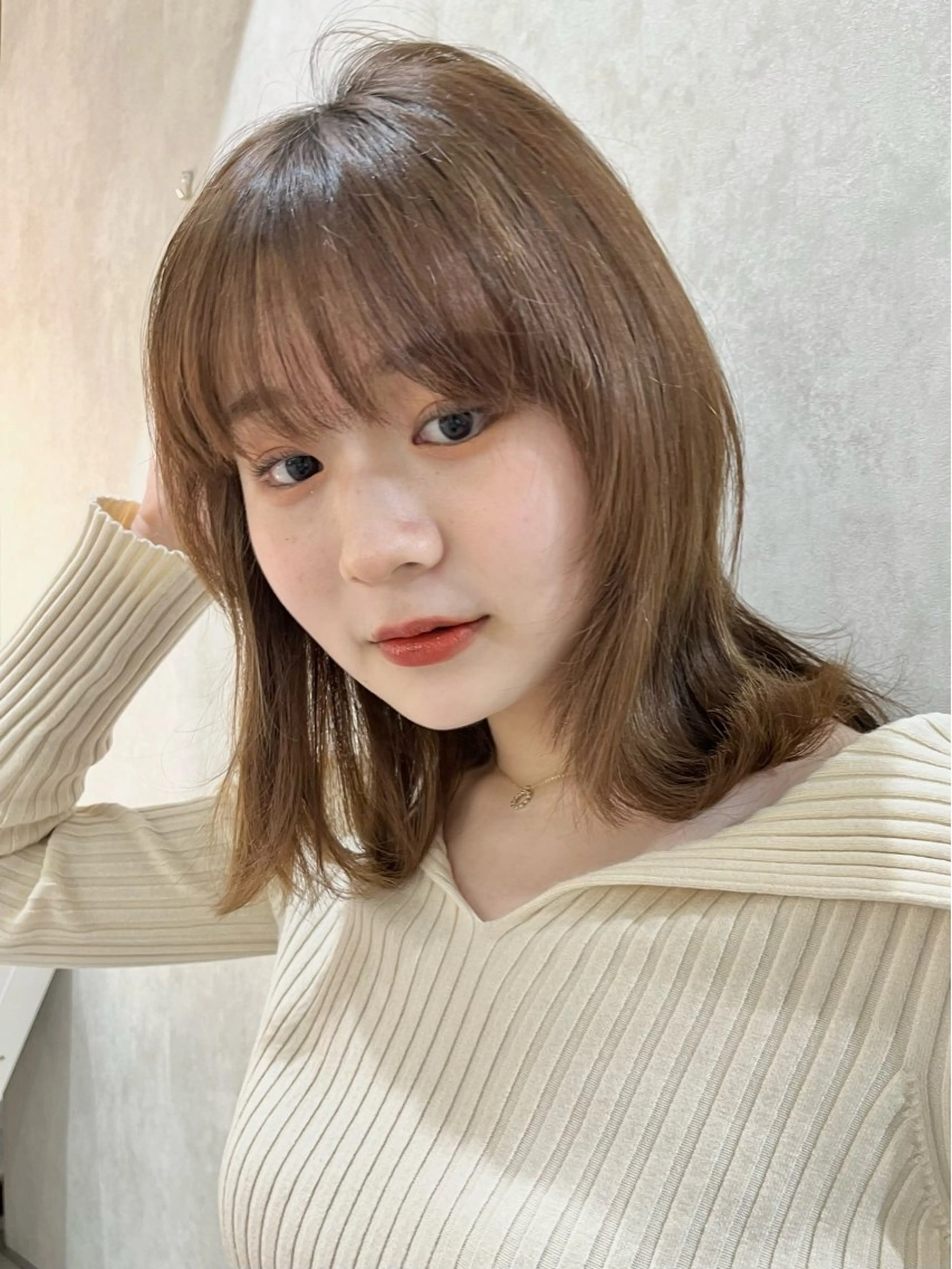 ミディアム カラー パーマ ヘアアレンジ ブリーチ ケアブリーチ 透明感カラー ダブルカラー ハイライトカラー ボブ｜韓国｜美髪矯正 ｜amika🌙のヘアスタイル