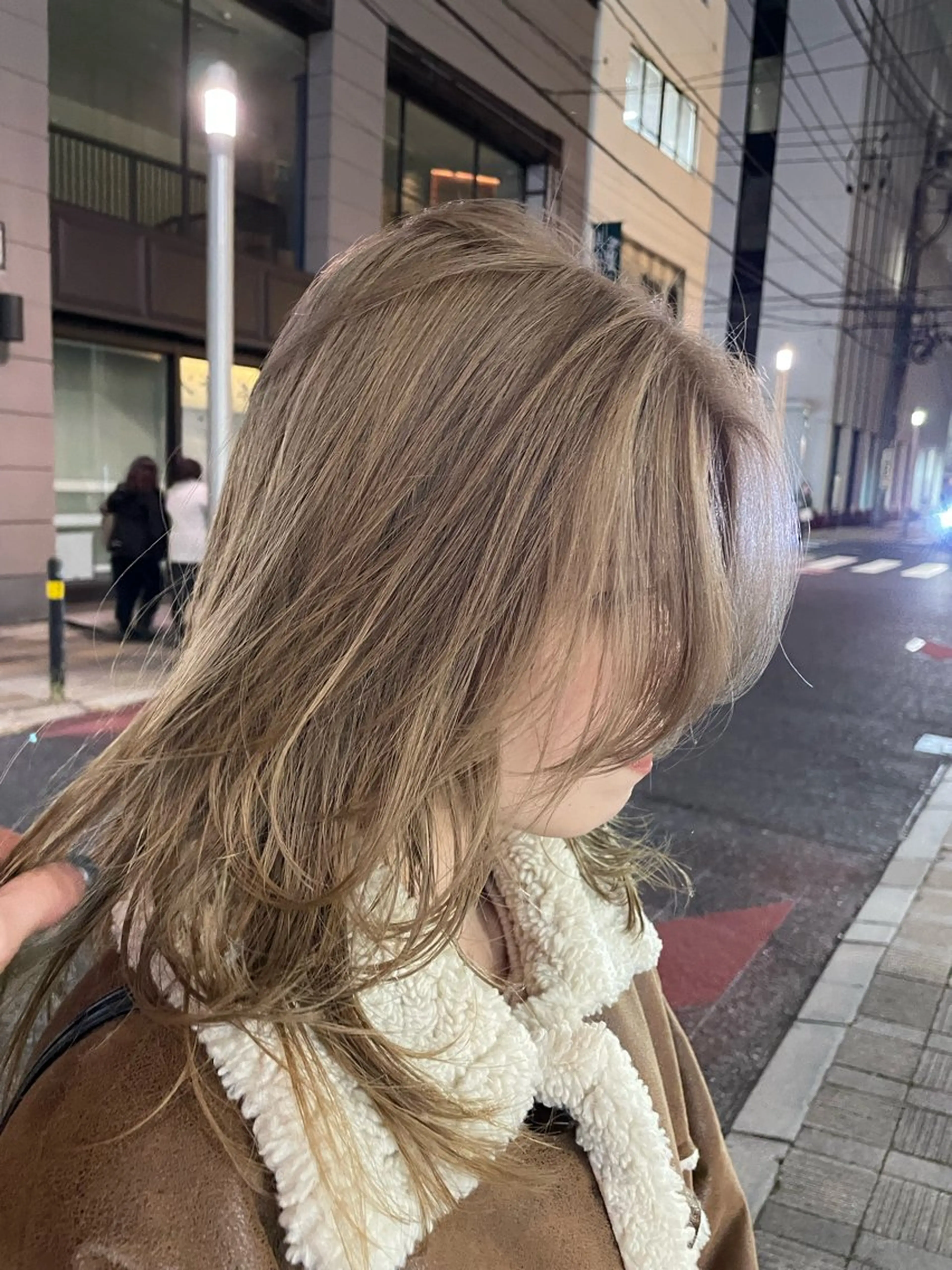 セミロング くせ毛 外国人風カラー レイヤーカット legare メンズ カット　山本　真之介のヘアスタイル