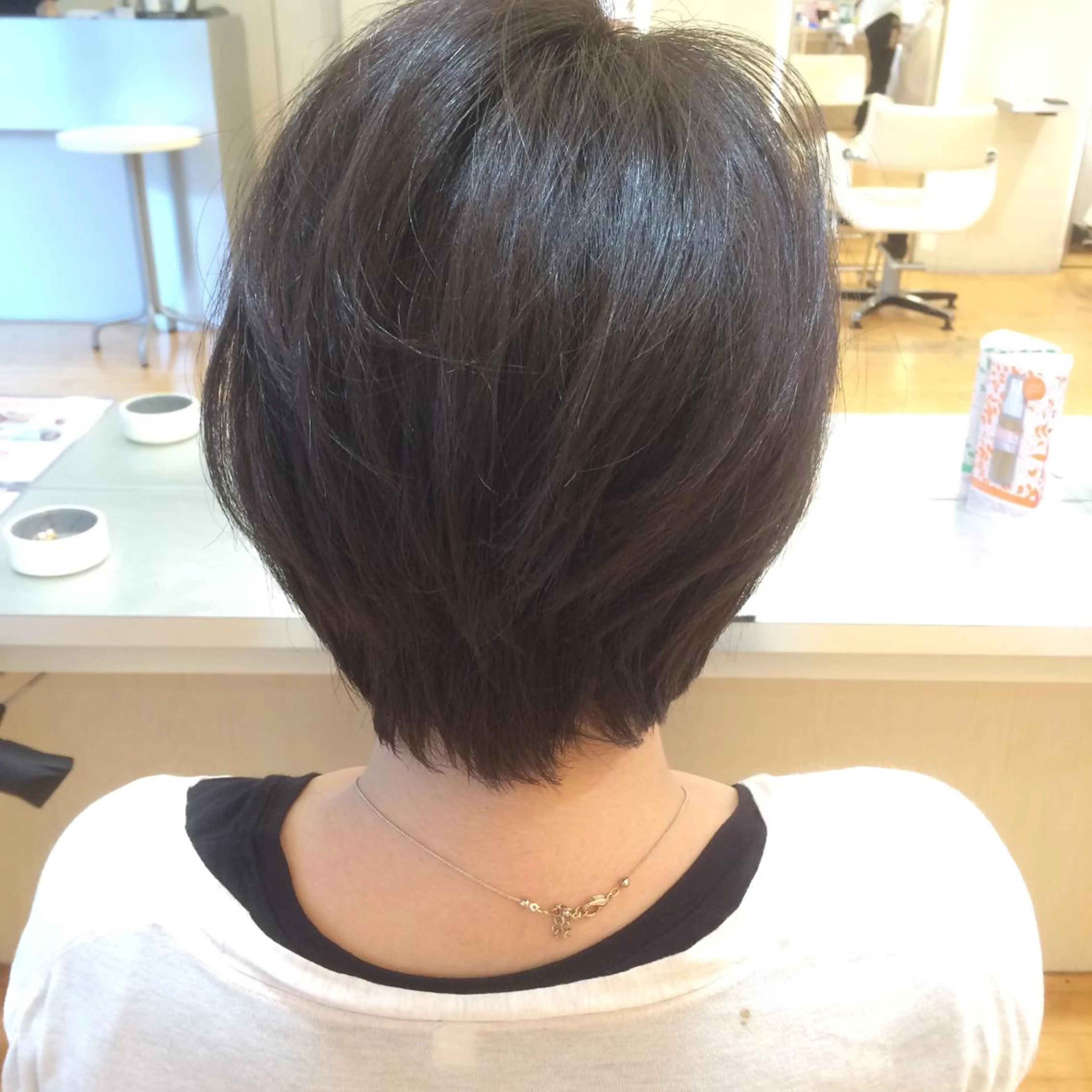 ショート カラー ブルーカラー ブルージュ トリートメント ReMix 新宿店所属・タジマ ヤスヒサのヘアスタイル