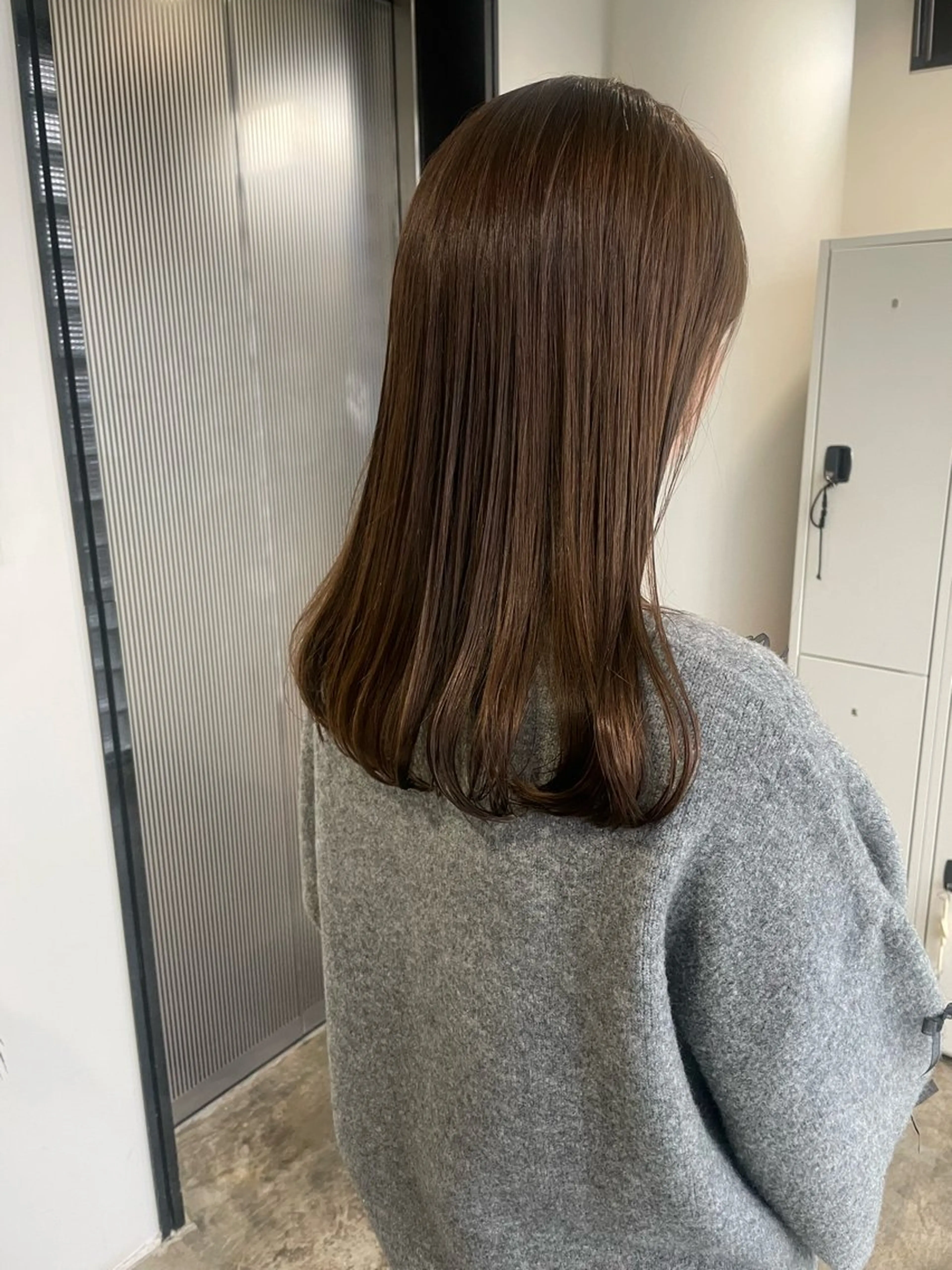 カラー ベージュカラー カット ヘアカラー トリートメント 大迫 江梨のヘアスタイル