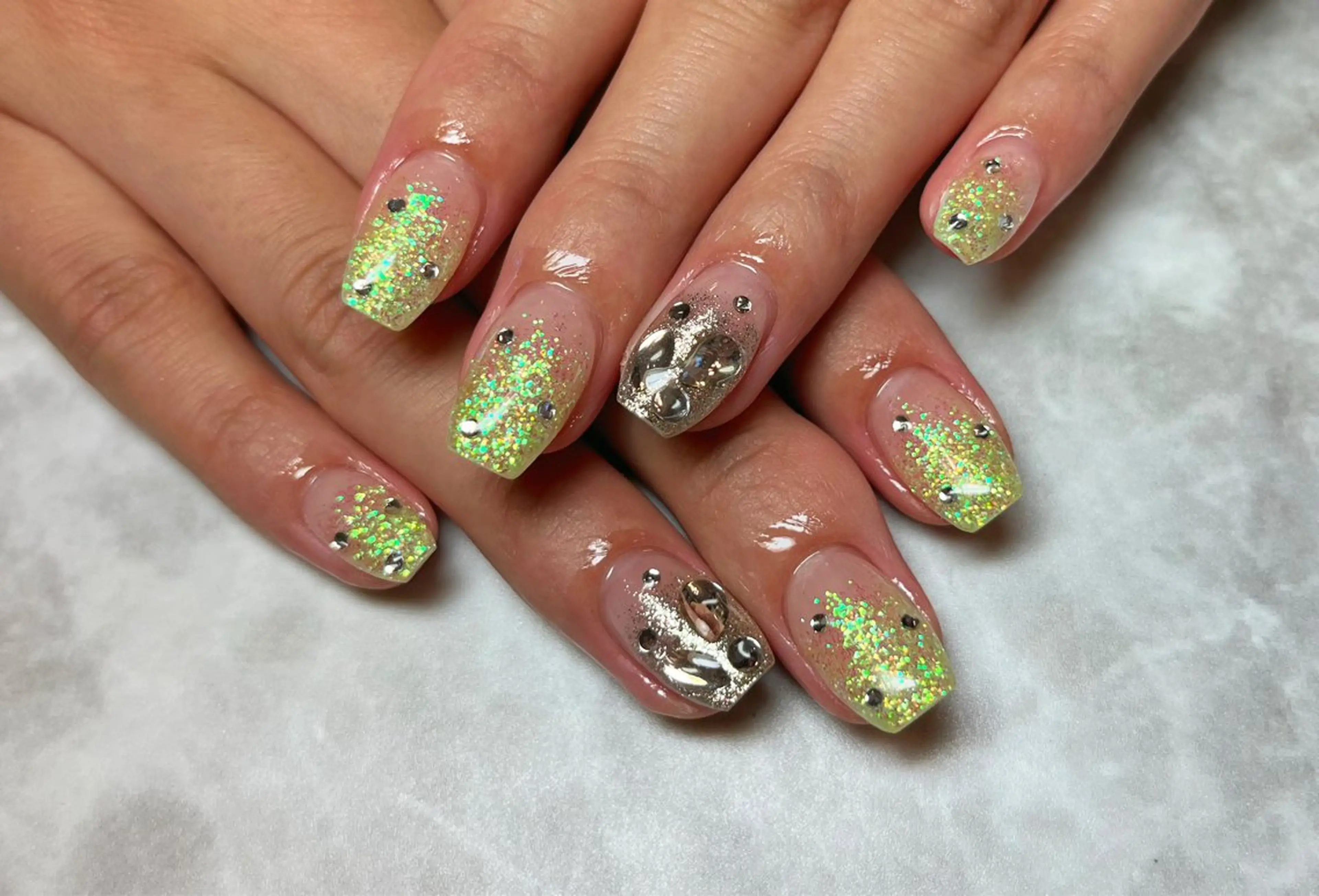 ネイル ネイルサロン Bebeのネイルデザイン