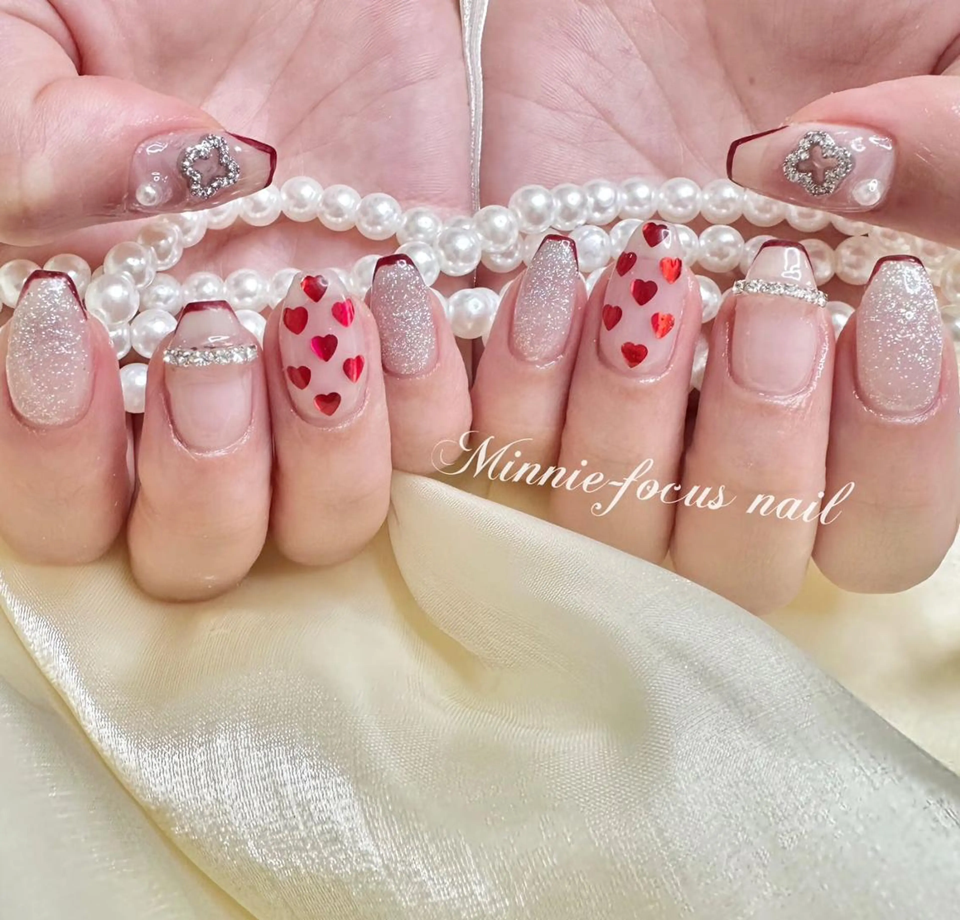 ネイル ハート キラキラネイル 韓国ネイル ワンホンネイル ハンドネイル 🎀Lychee ワンホンネイル✨のネイルデザイン