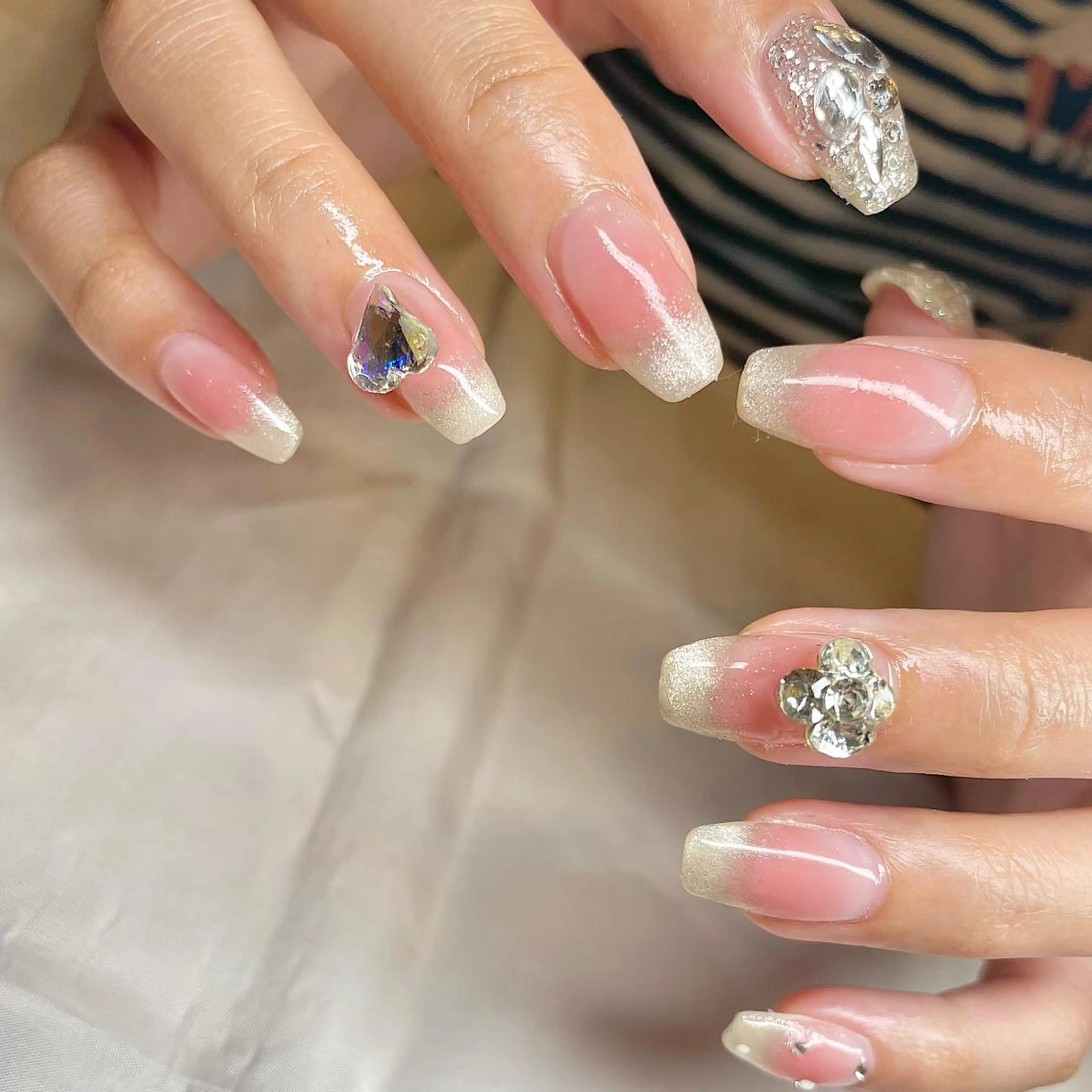セミロング カラー パーマ ヘアアレンジ メンズ キッズ ネイル マツエク・マツパ アイブロウ チークネイル nail&eye Aoのマツエク・マツパデザイン