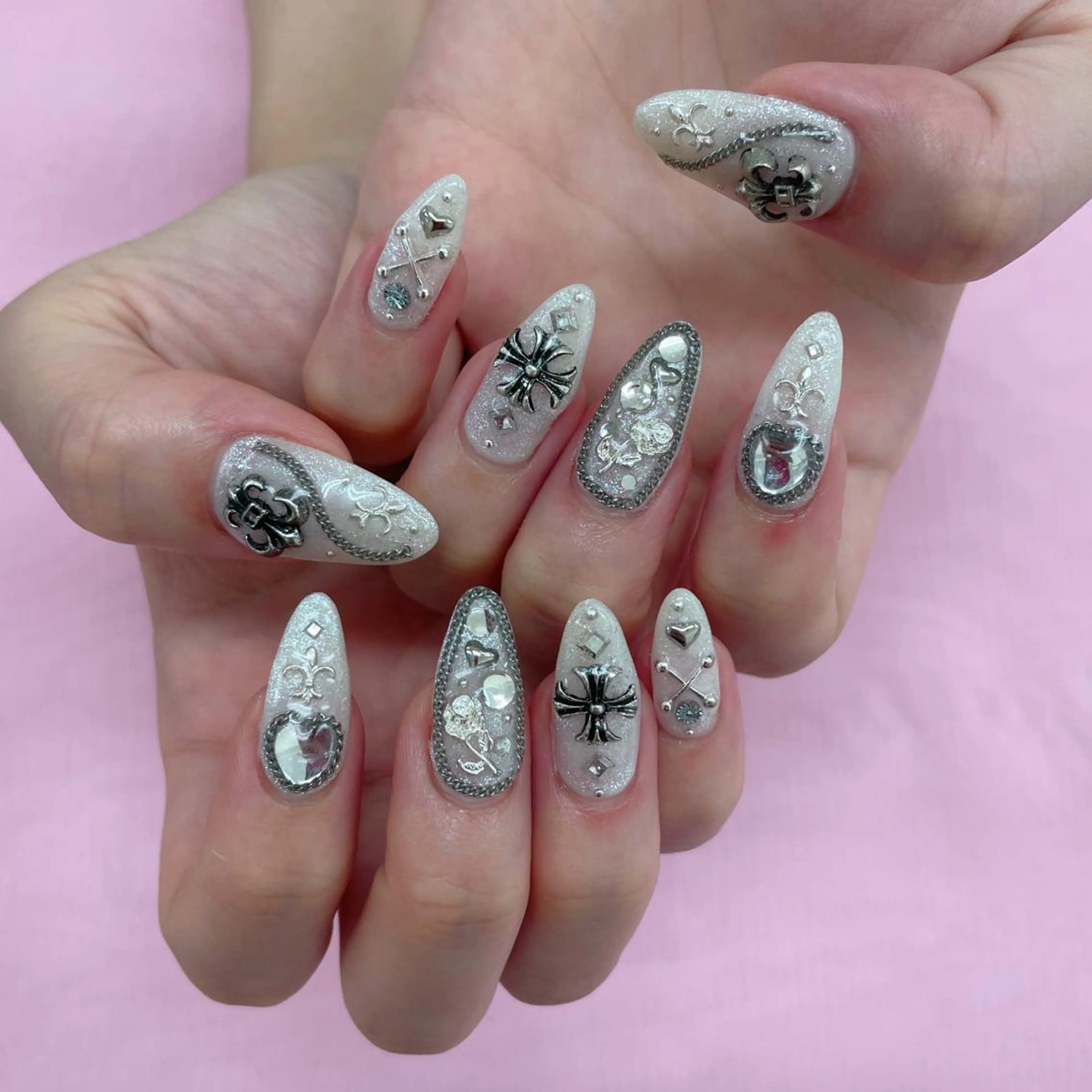 ネイル ハンドネイル 五十嵐 美智のネイルデザイン