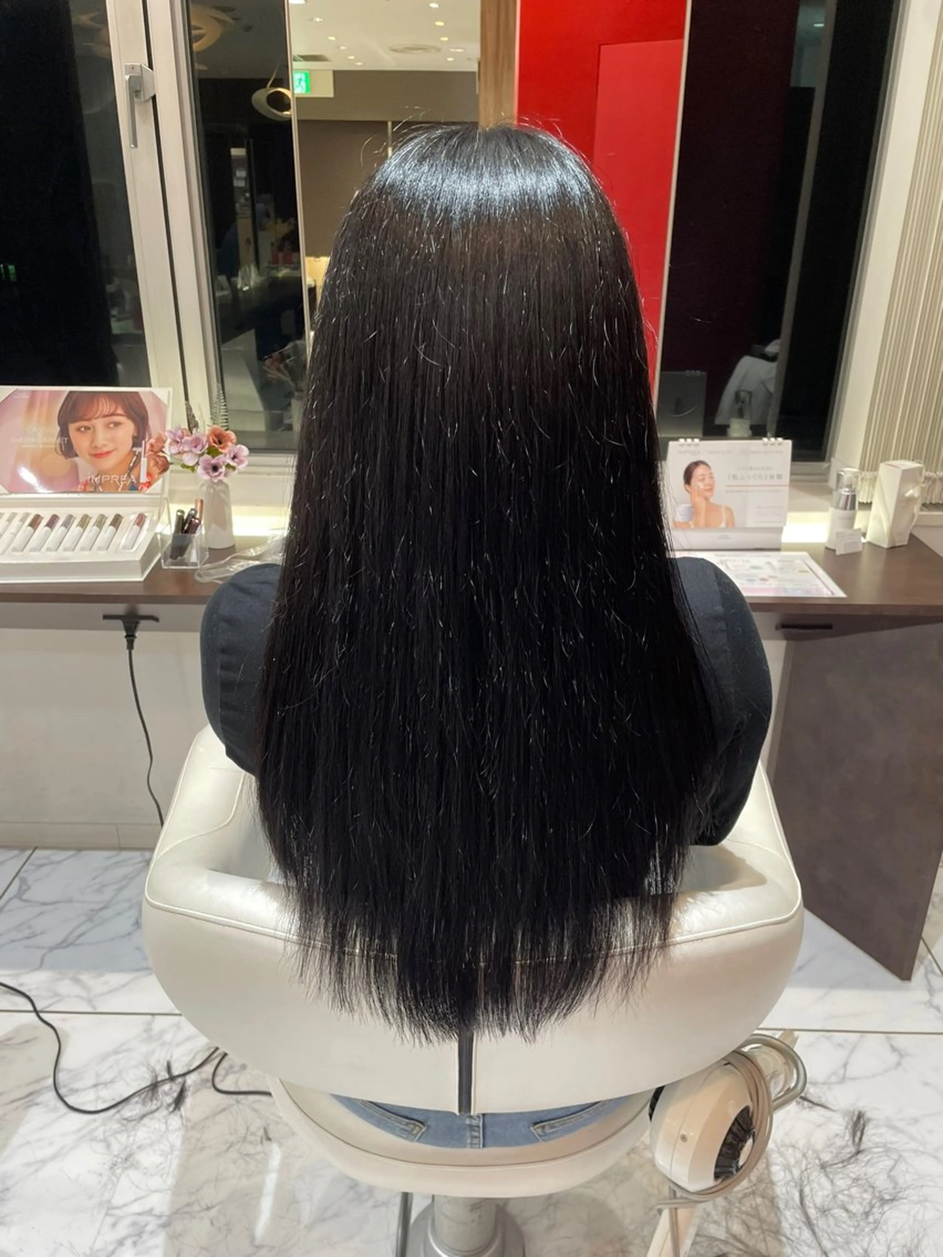 ロング レイヤーカット マニクレアーレ北千住店所属・相澤 のりこのヘアスタイル