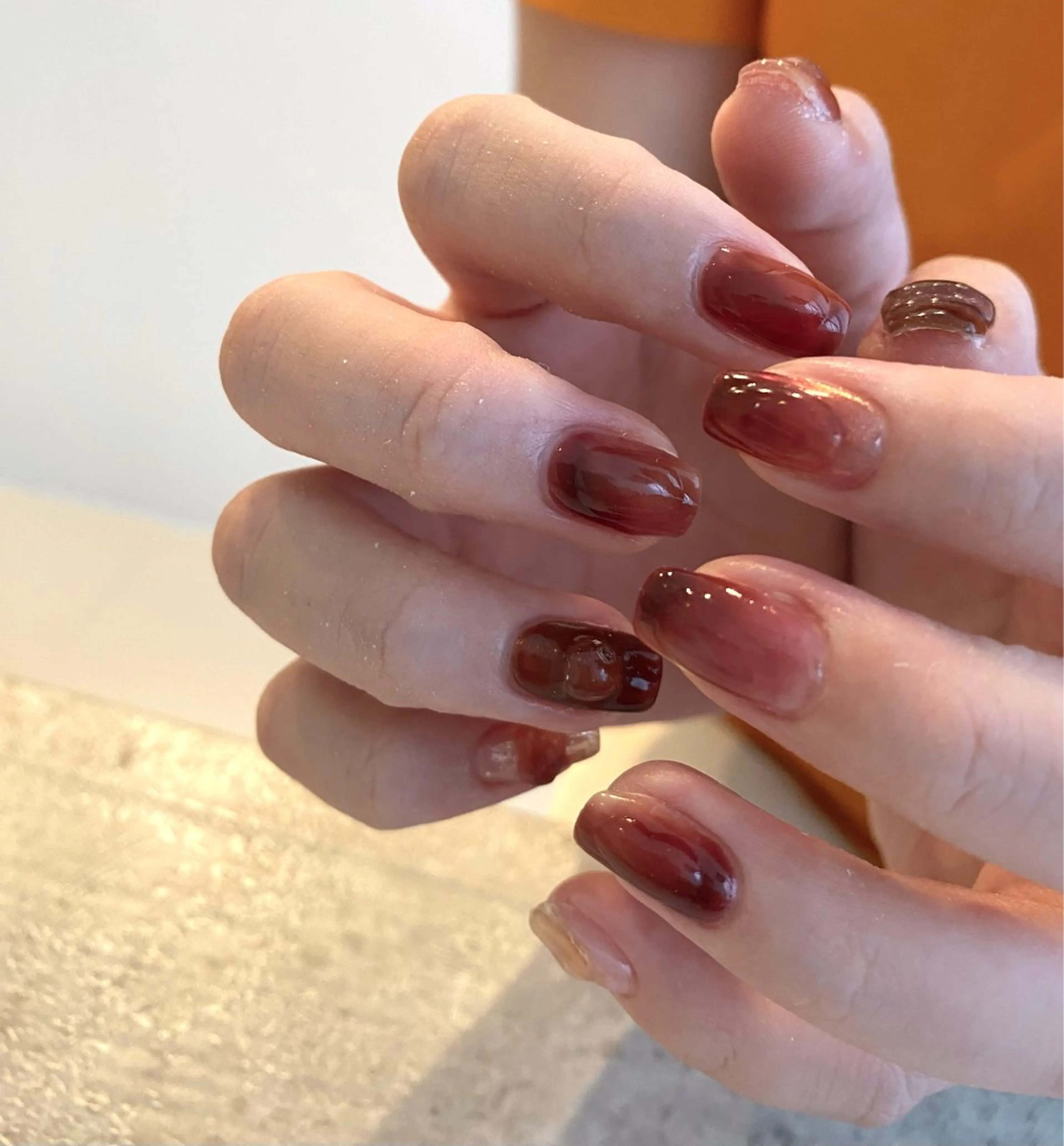 ネイル ボルドー ブラウン マグネットネイル ミラーネイル ニュアンスネイル nail salon An°のネイルデザイン