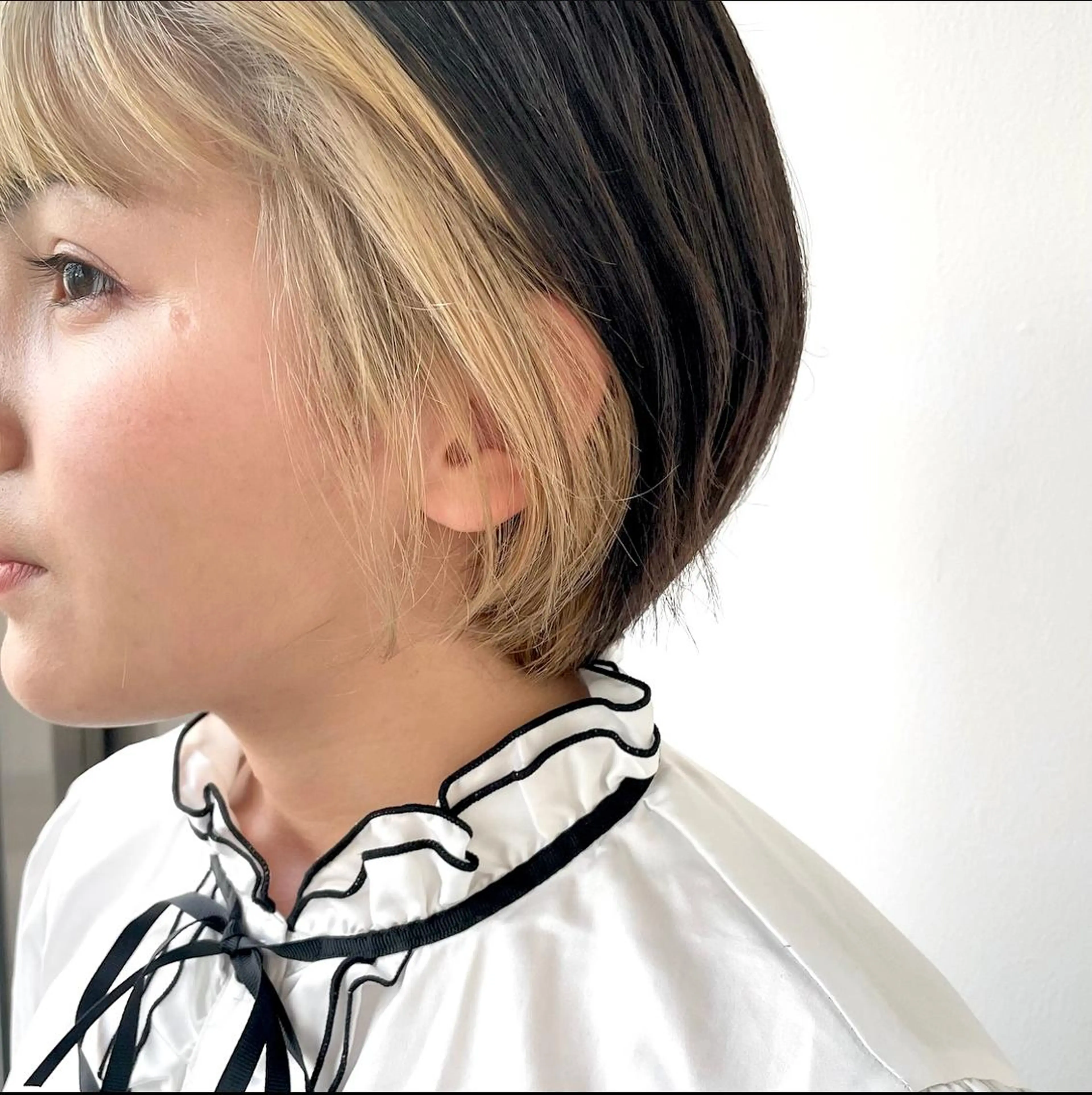 ショート カラー ミストバング ブリーチ  フェイスフレーミング インナーカラー Anytime所属・はるか 💐 お悩み改善美容師のヘアスタイル