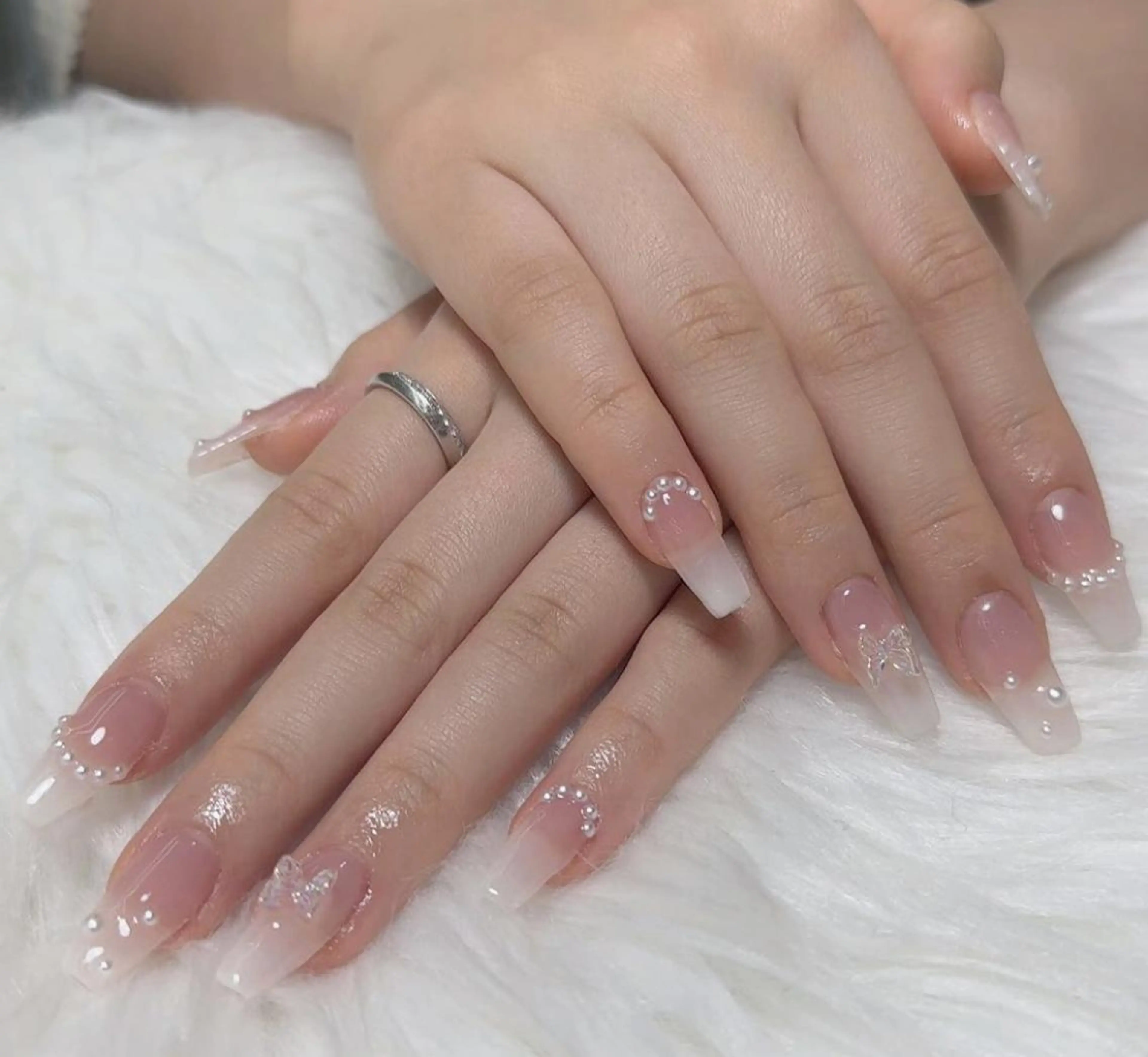 ネイル ki🍒🍒 ki ツルツルネイルのネイルデザイン