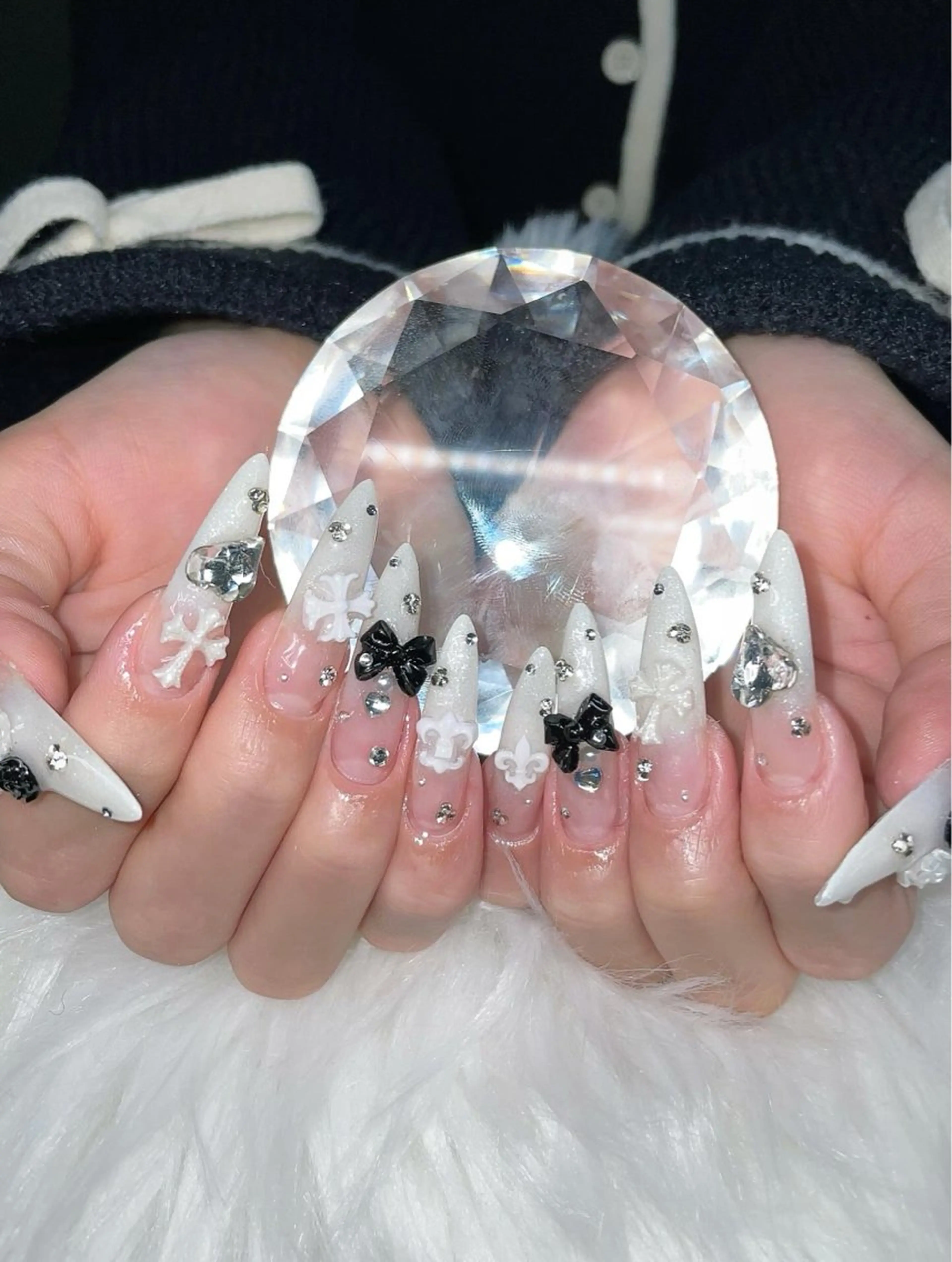 ネイル アートネイル オーロラネイル チークネイル 長さ出し フットネイル ハンドネイル Chan nailsのネイルデザイン