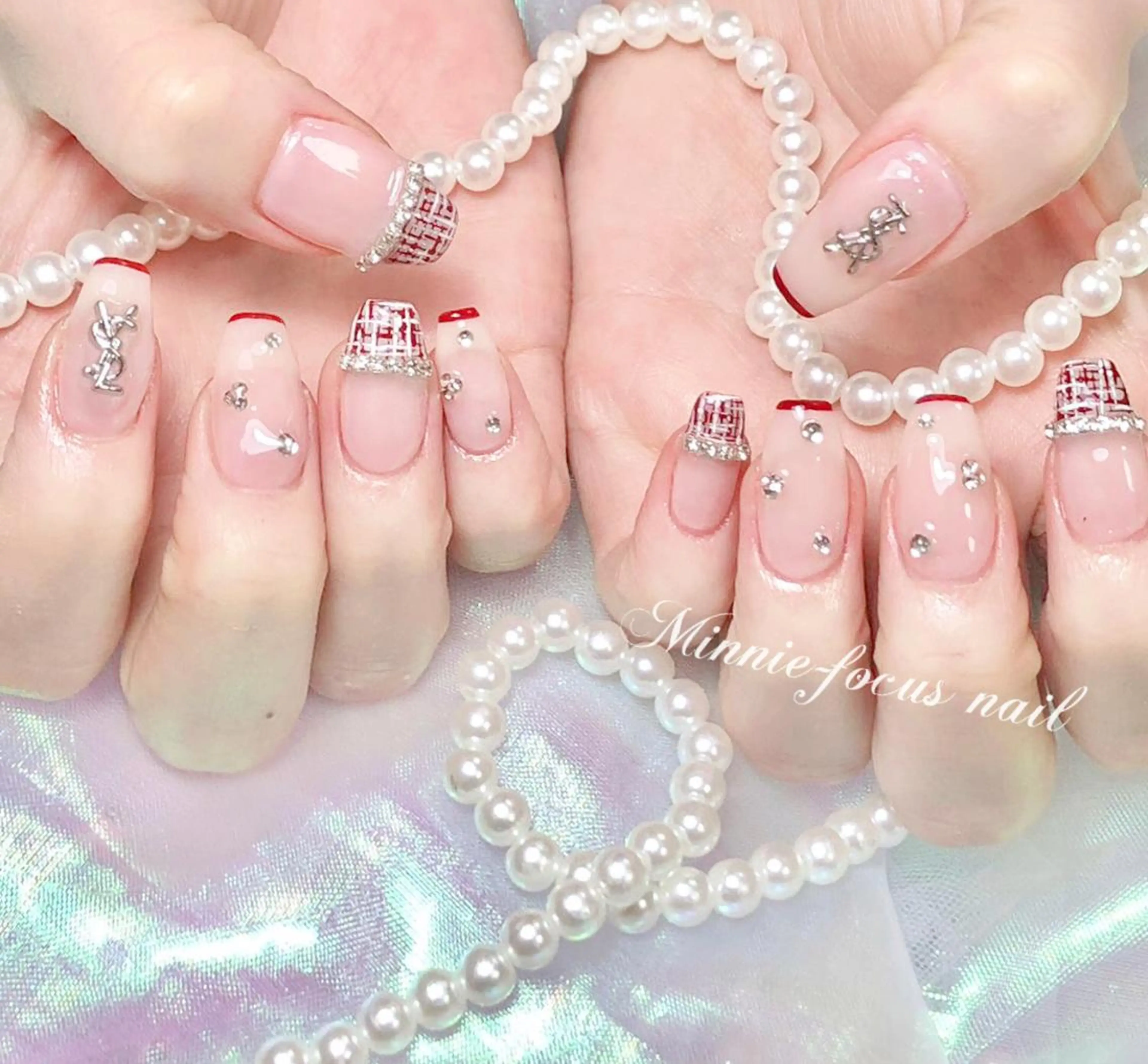 ネイル フレンチネイル キラキラネイル 韓国ネイル ツイードネイル ワンホンネイル ハンドネイル 🎀Lychee ワンホンネイル✨のネイルデザイン