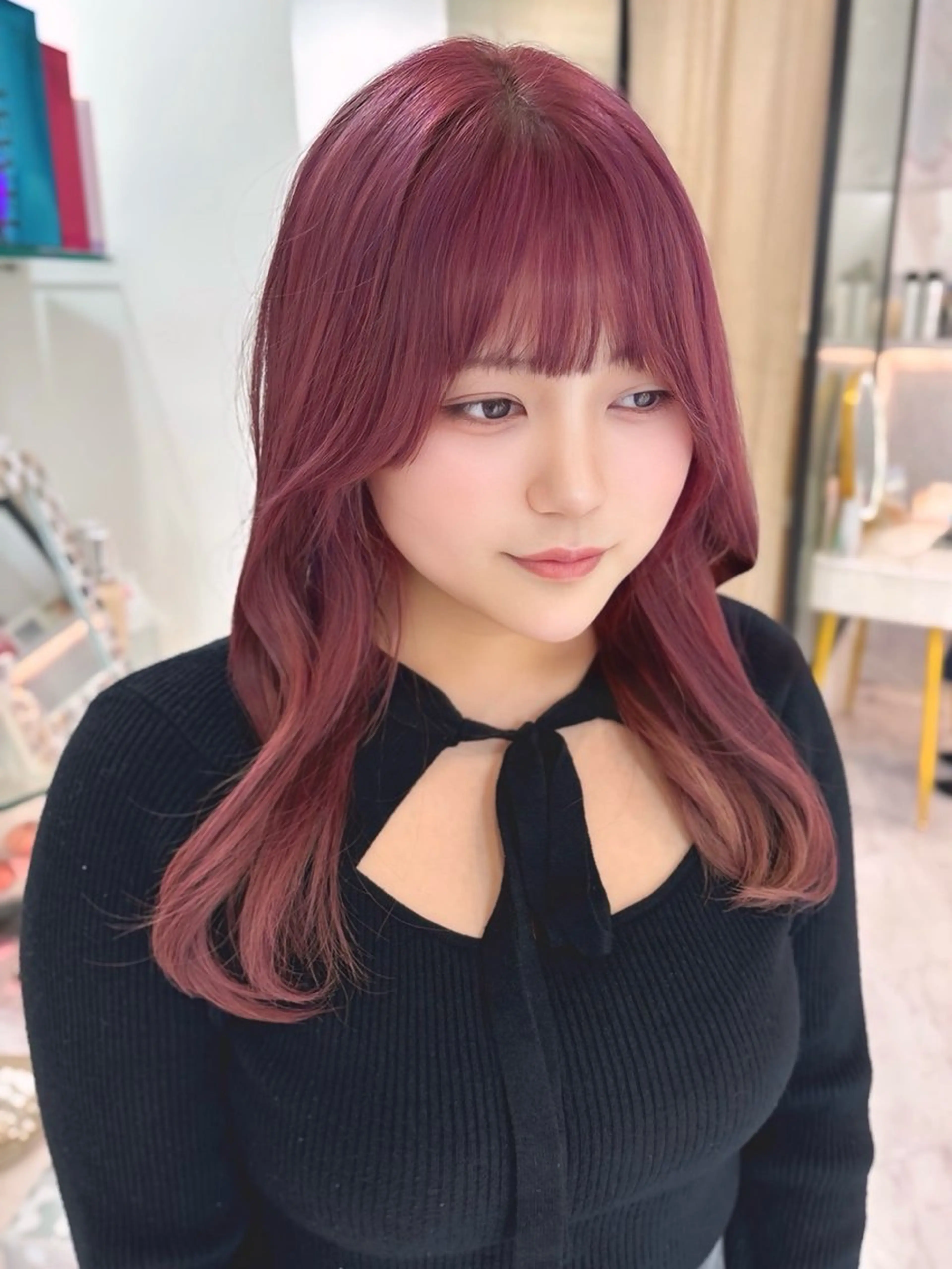 セミロング カラー ブリーチ ピンクカラー カット ヘアカラー 🍒 MONA SAYAKA 🍒のヘアスタイル