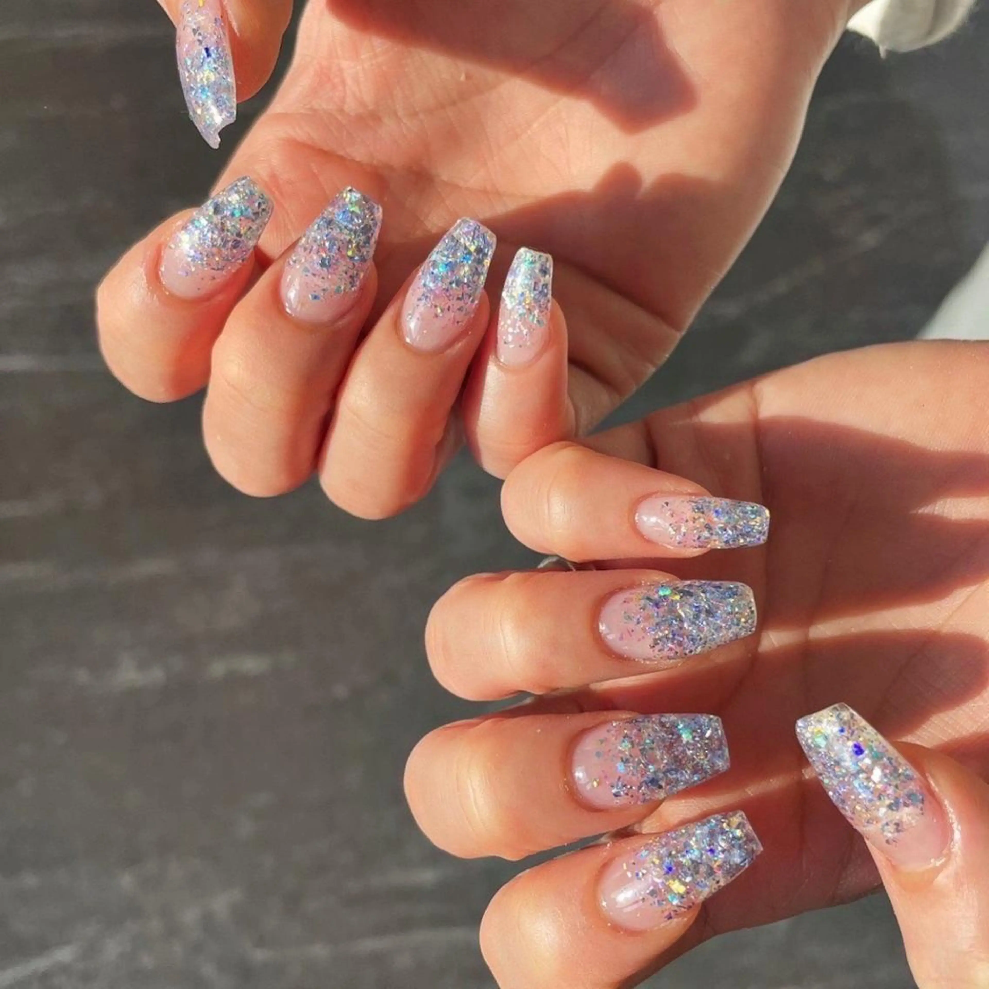 (オフなし）【モデル様募集】HAND.💅🏻ラメグラデーションネイル🎀技術向上のため研修ネイリストが担当！の写真