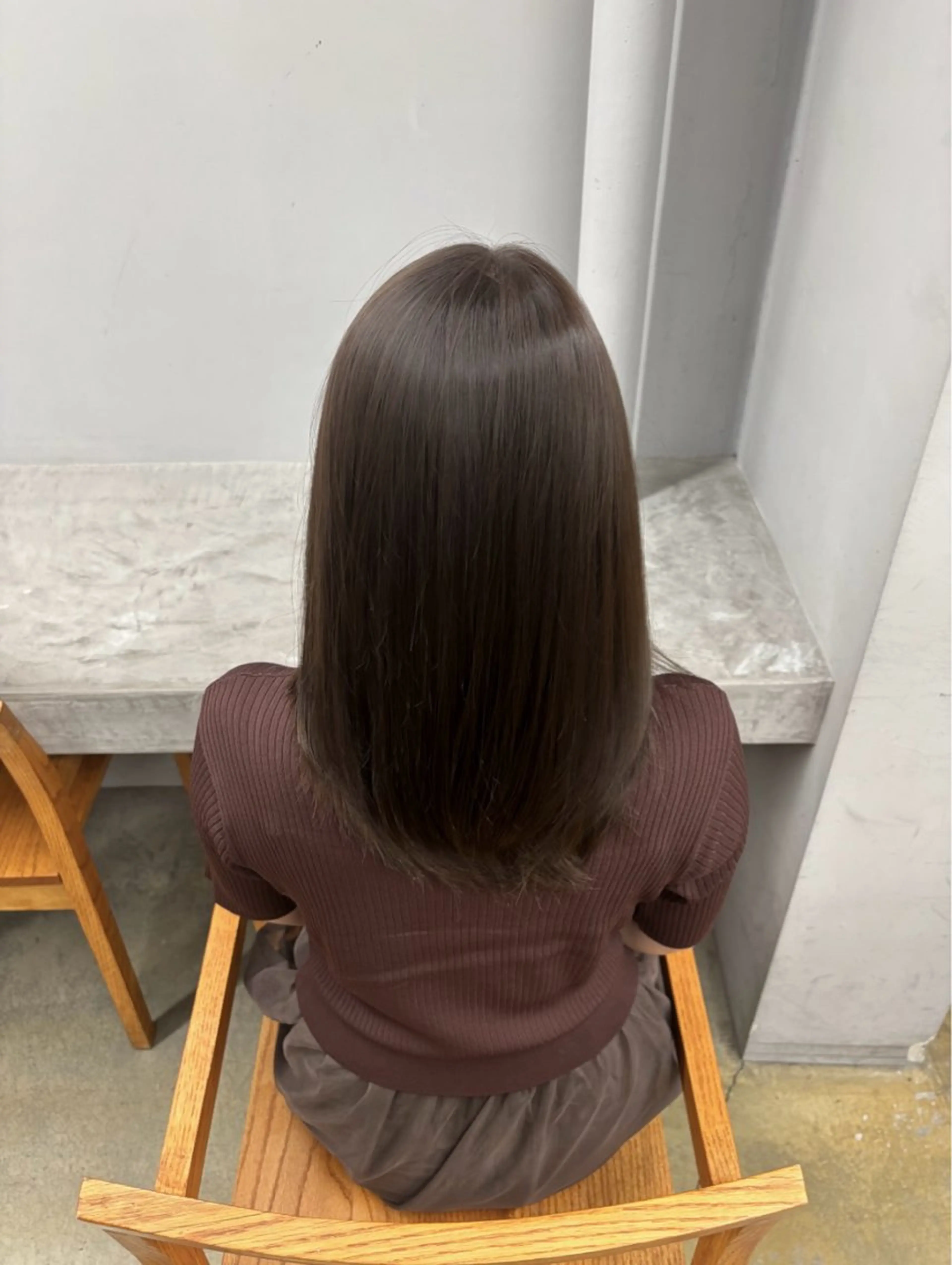 ミディアム カラー nude所属・𝐀𝐦𝐞𝐫𝐢 /透明感カラーのヘアスタイル