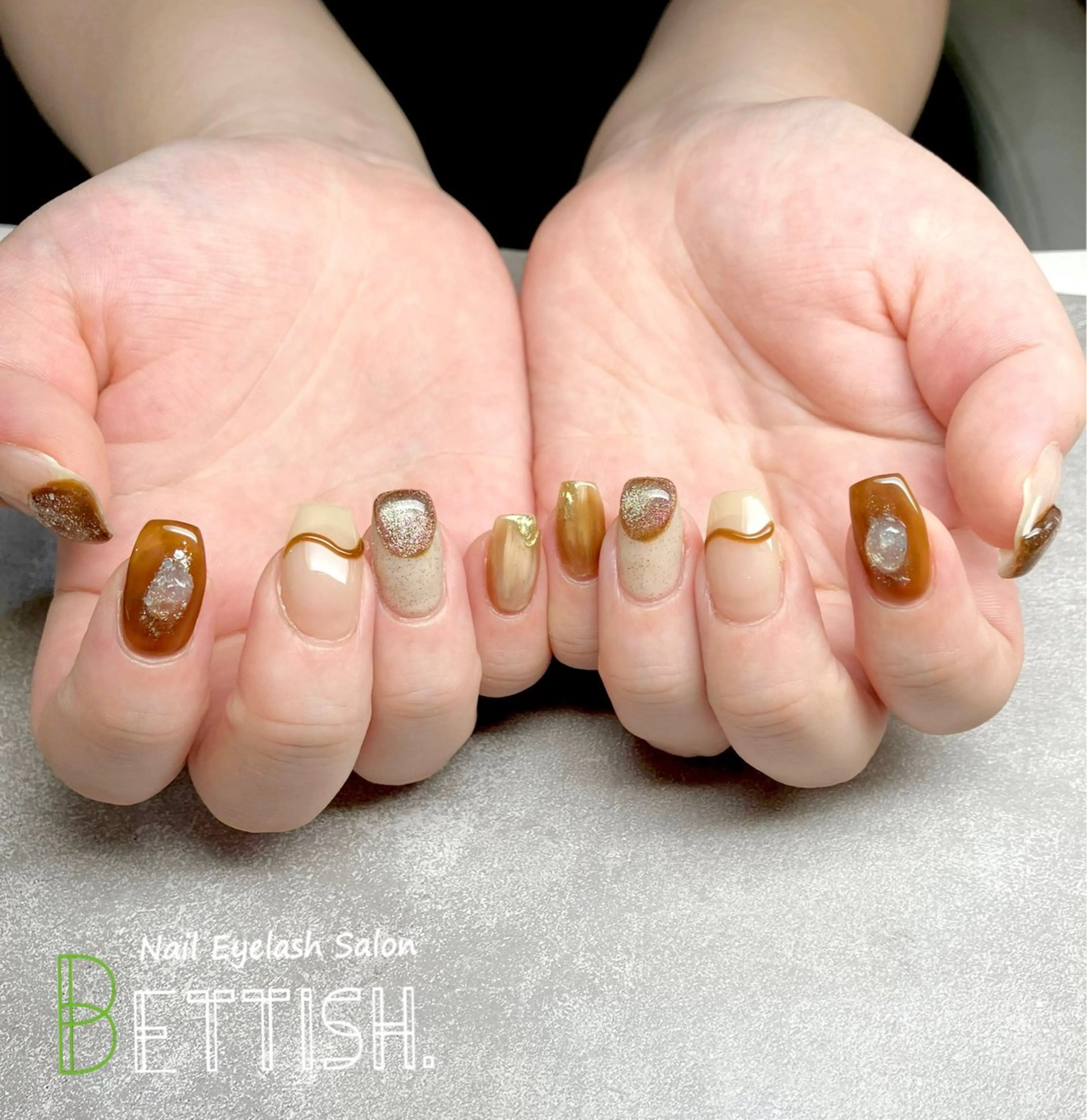 ネイル ブラウン ハンドネイル BETTISH. KUMIKO☺︎︎のネイルデザイン