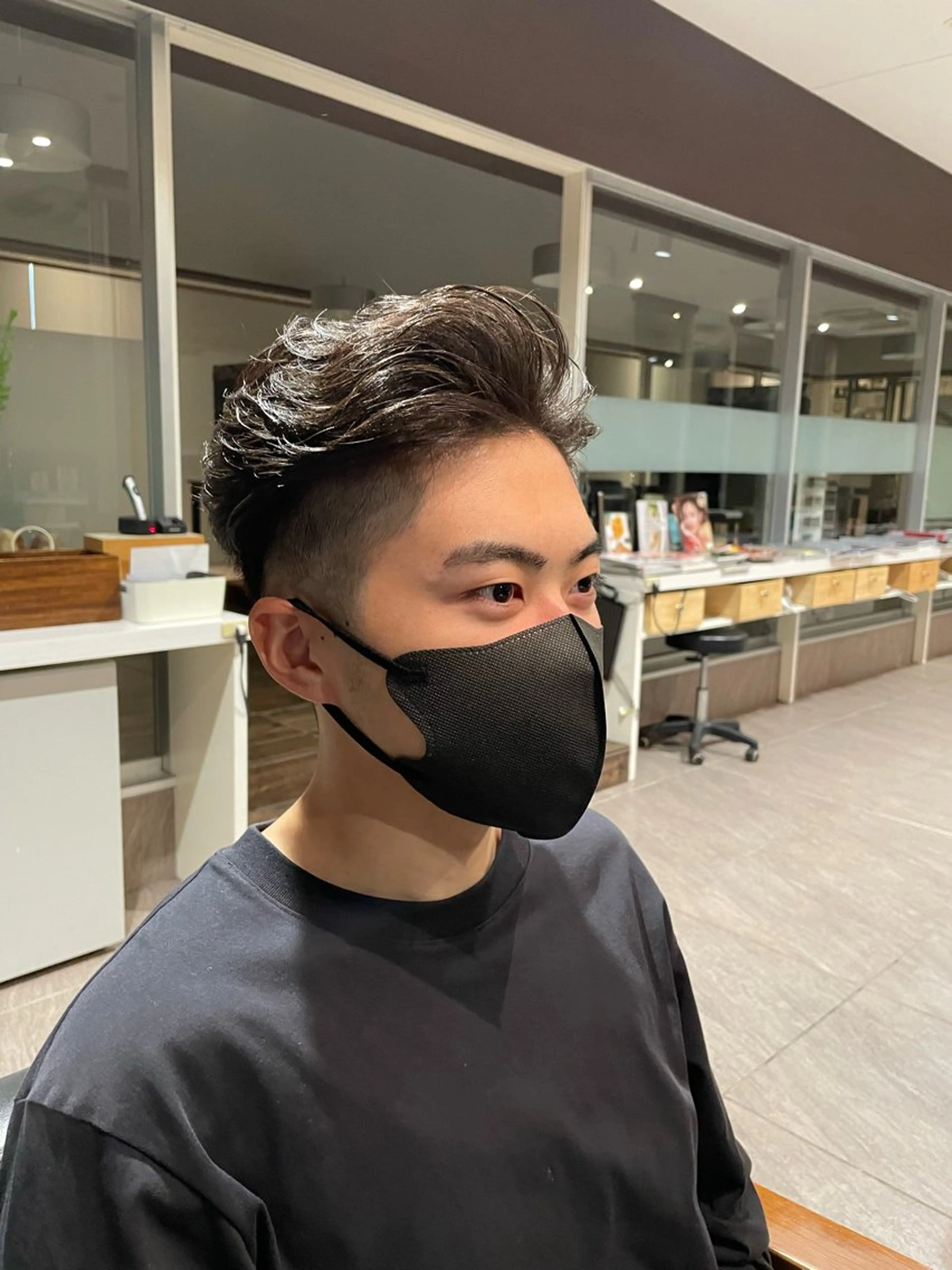 ショート メンズ 刈り上げ カット ヘアセット LOKAHI所属・かわいい顔まわり/髪 質改善カラー/小池祐のヘアスタイル